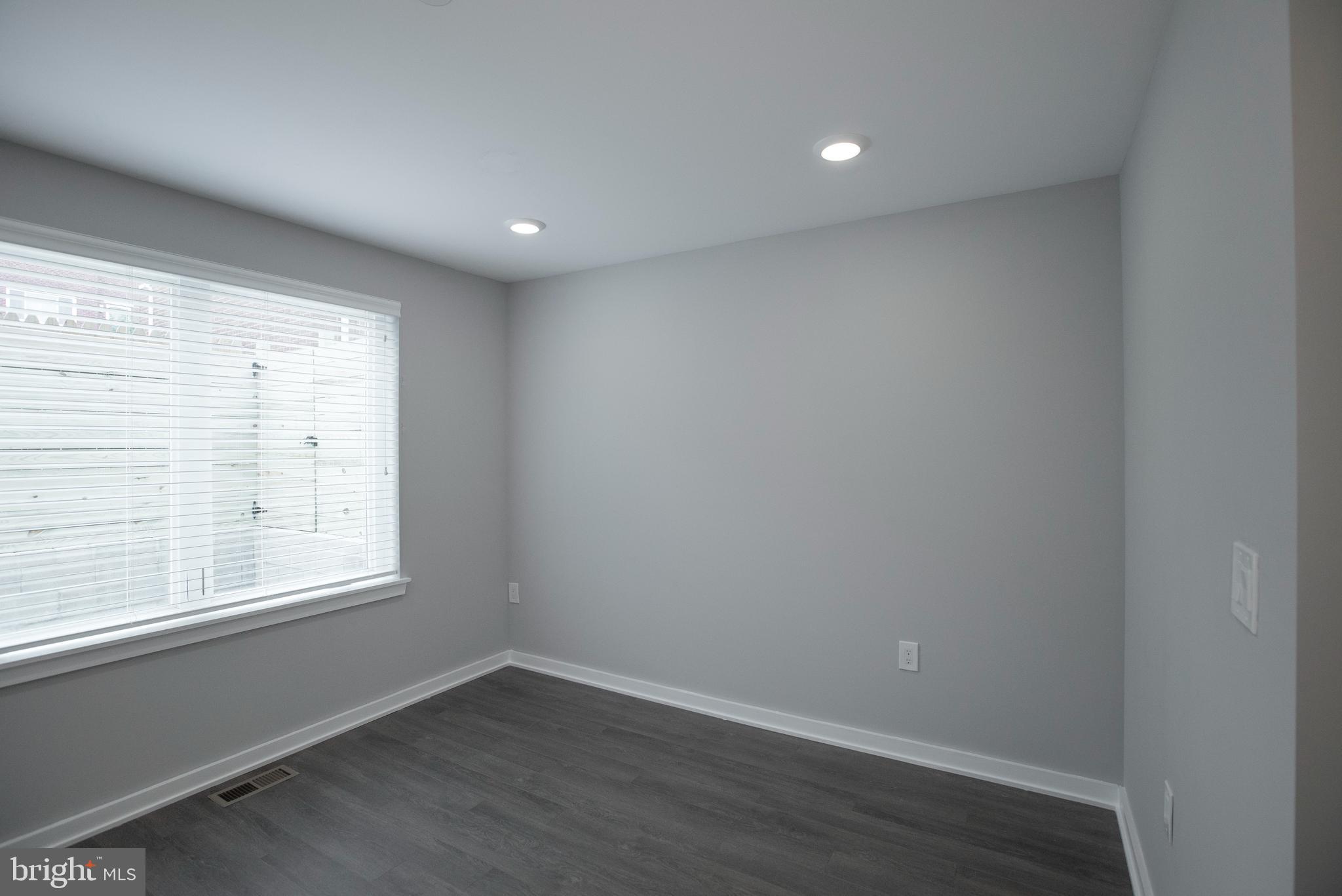 FAIRMOUNT - Residential Lease