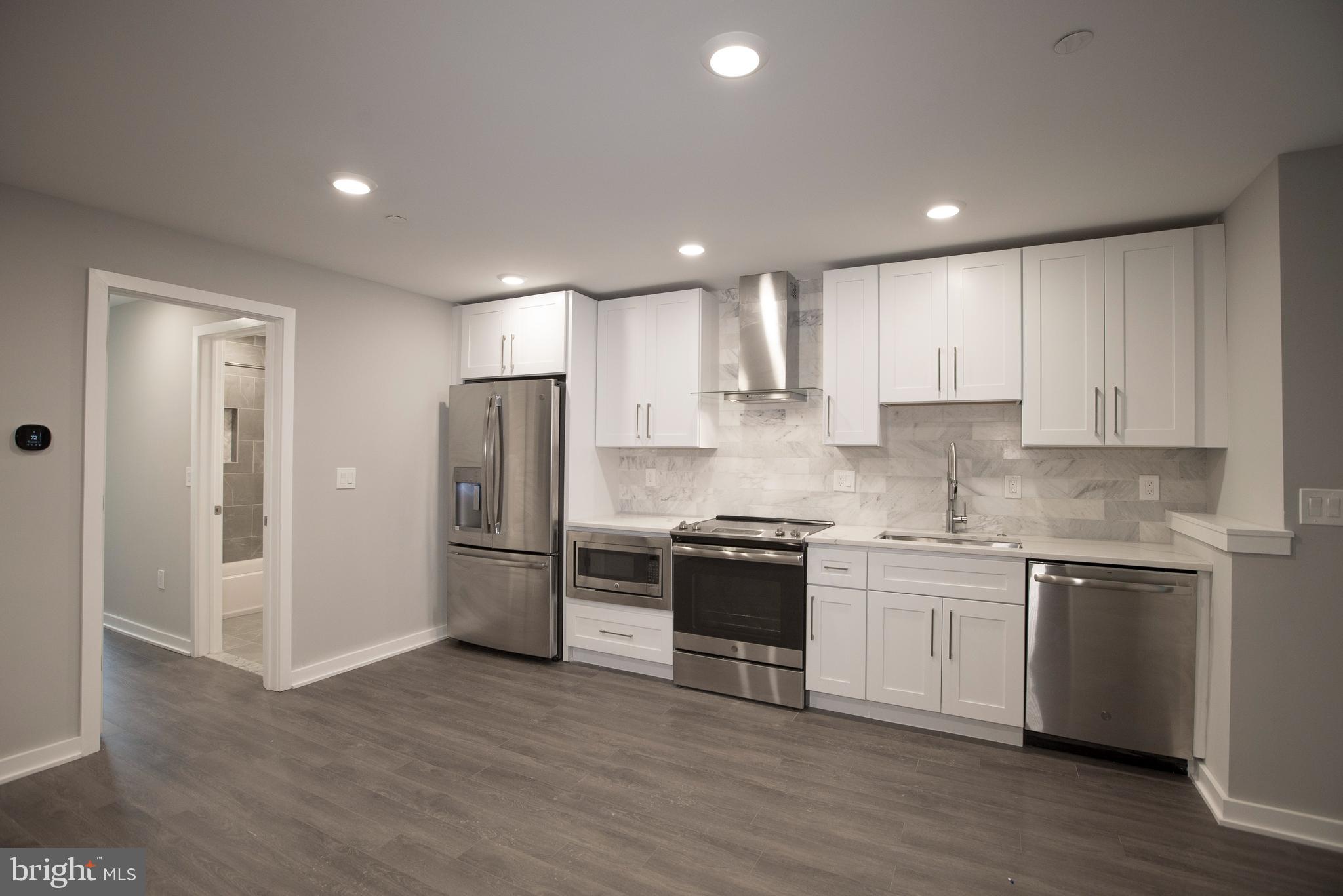 FAIRMOUNT - Residential Lease