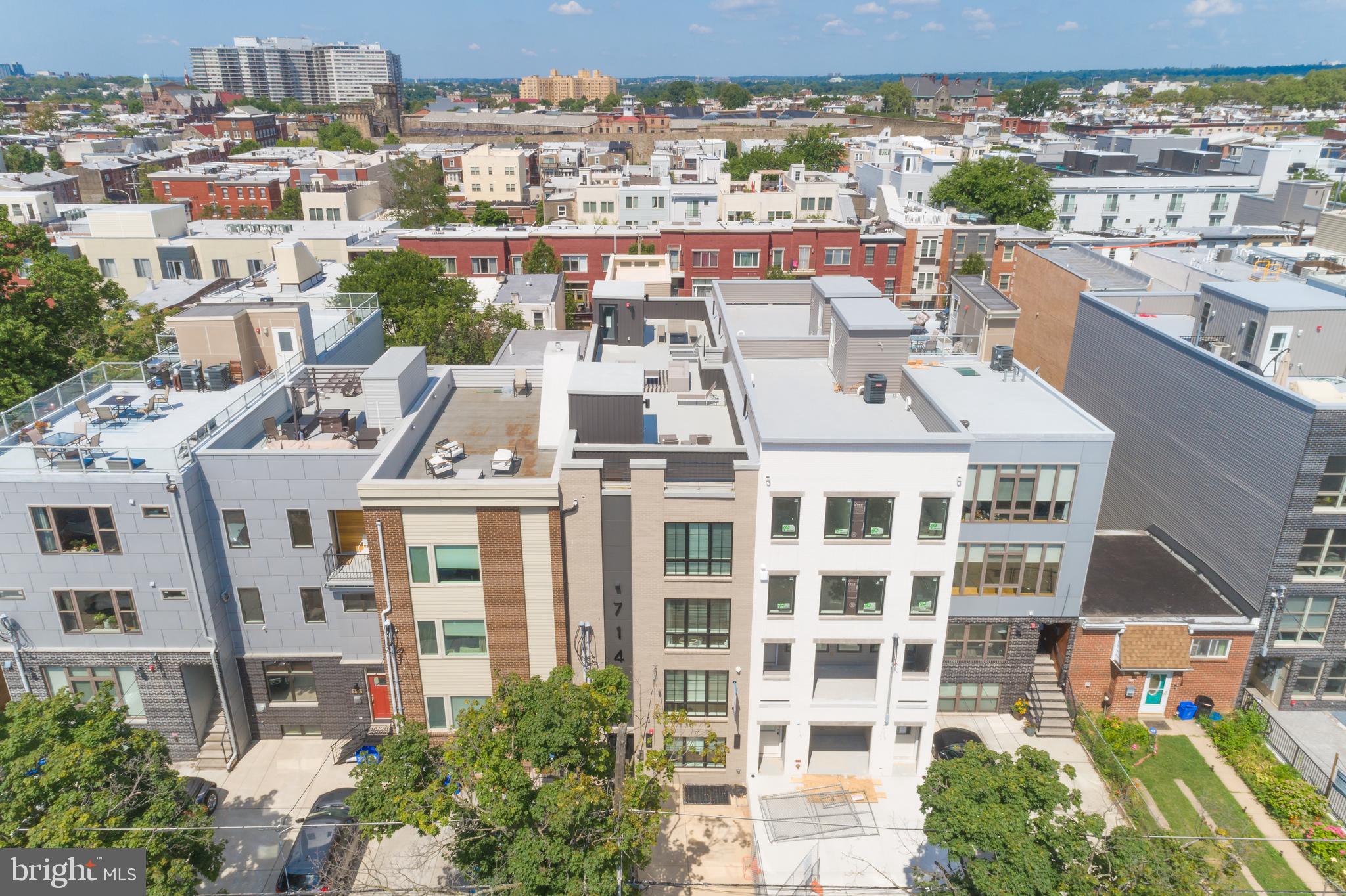 FAIRMOUNT - Residential Lease