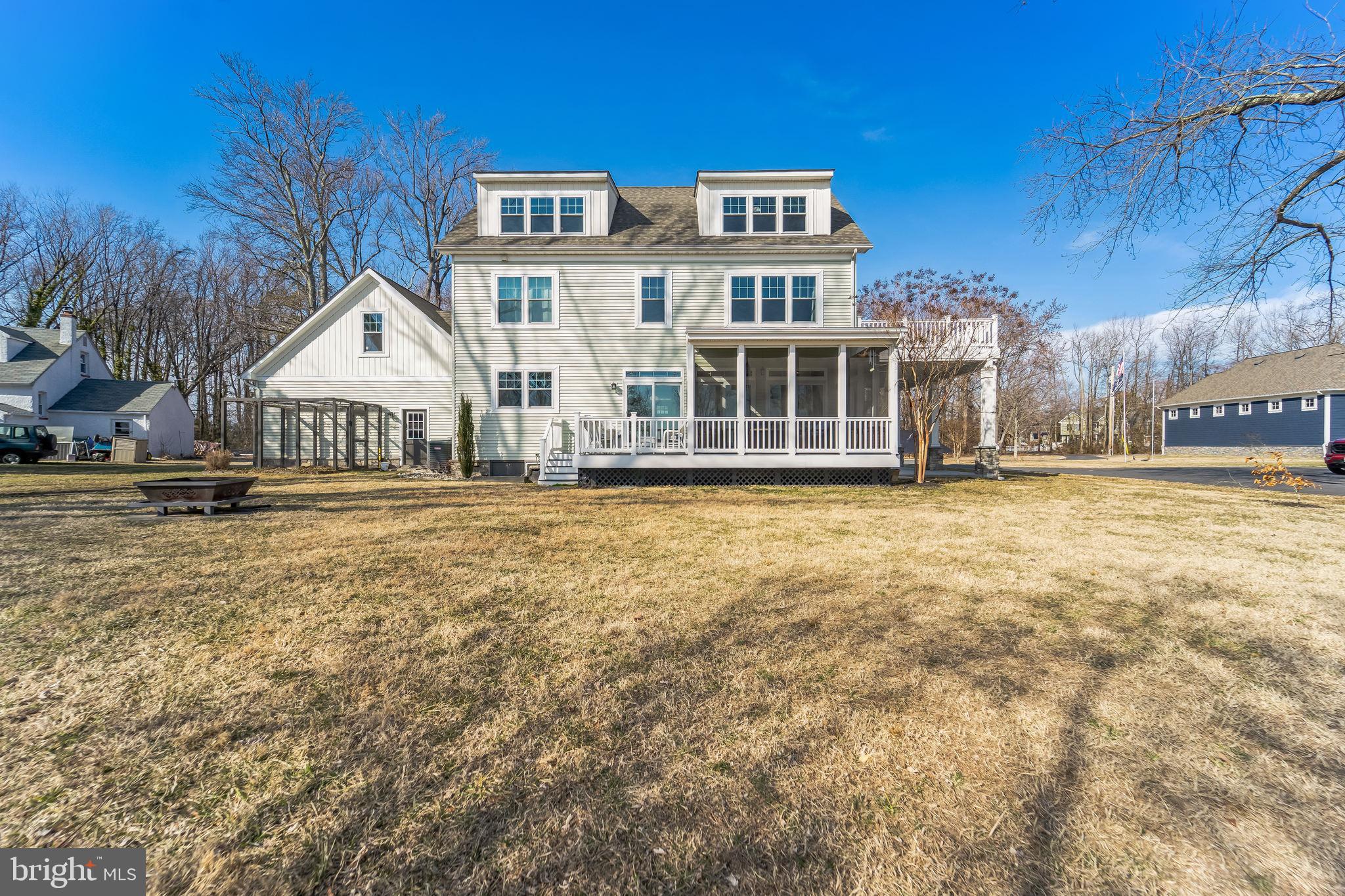 BOWLEYS QUARTERS - Residential