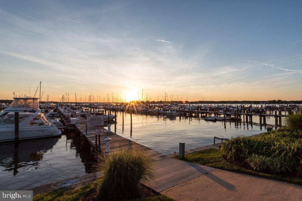 BOWLEYS QUARTERS - Residential