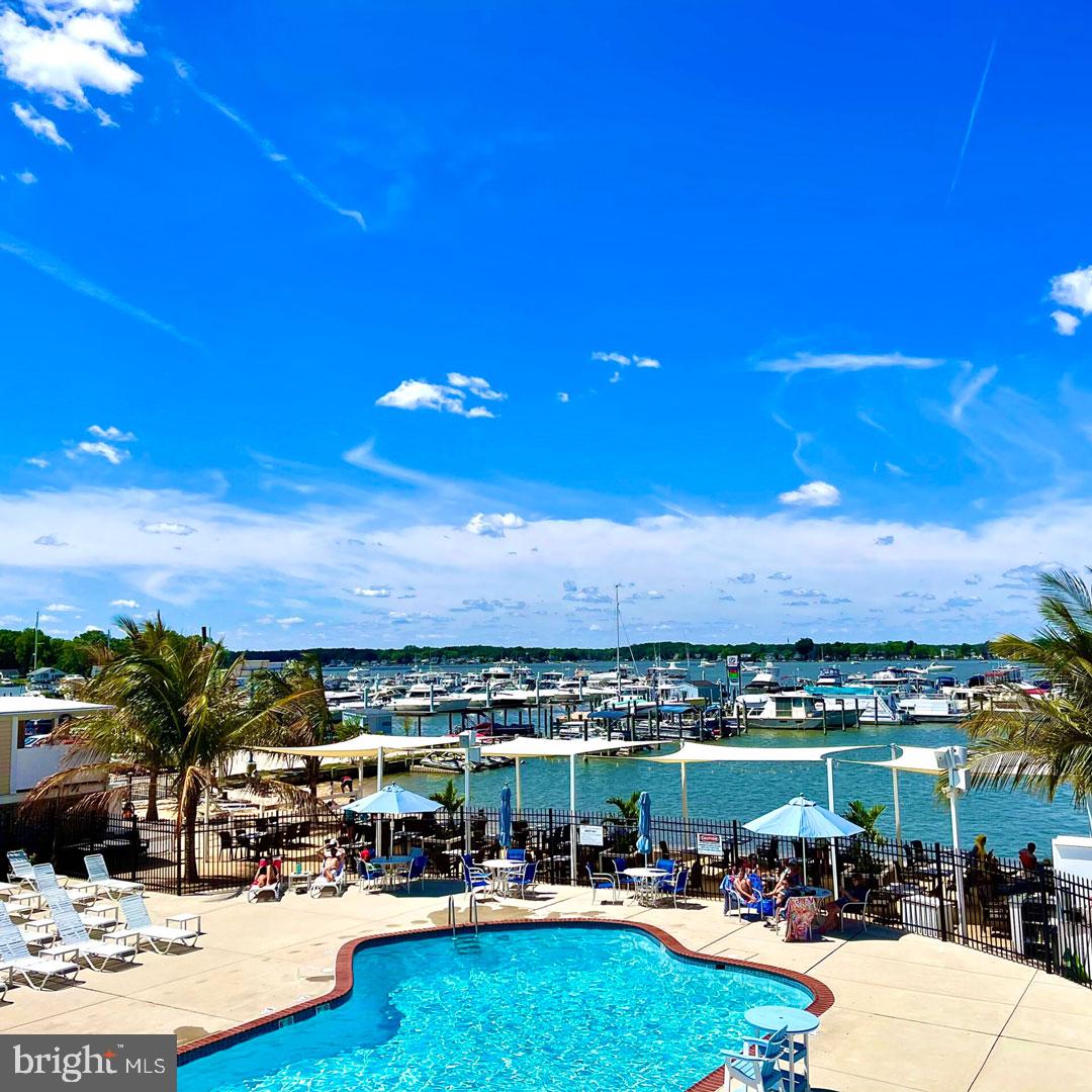 BOWLEYS QUARTERS - Residential