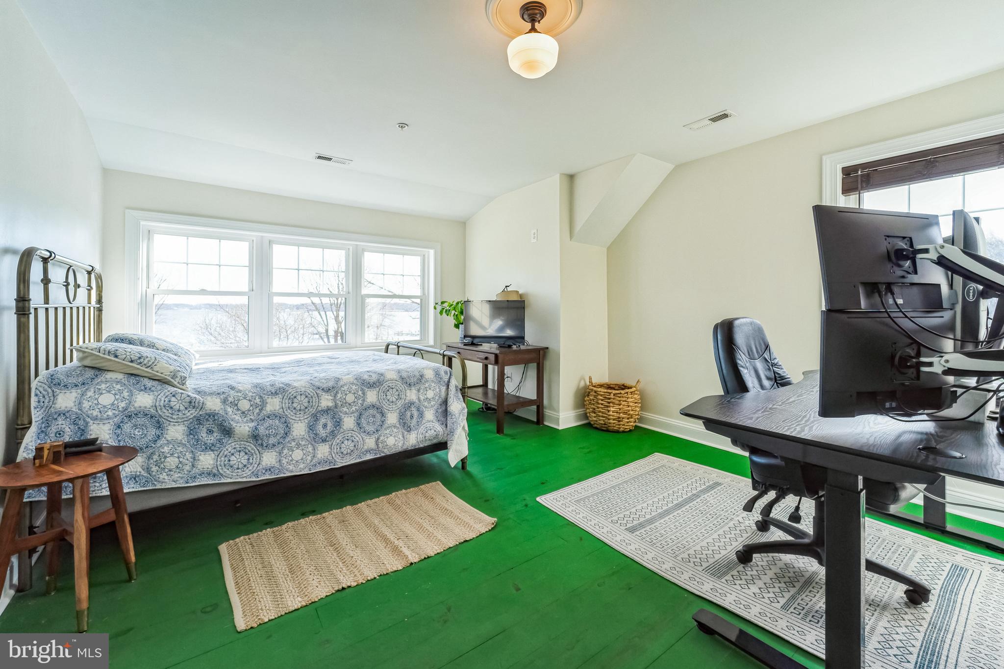 BOWLEYS QUARTERS - Residential