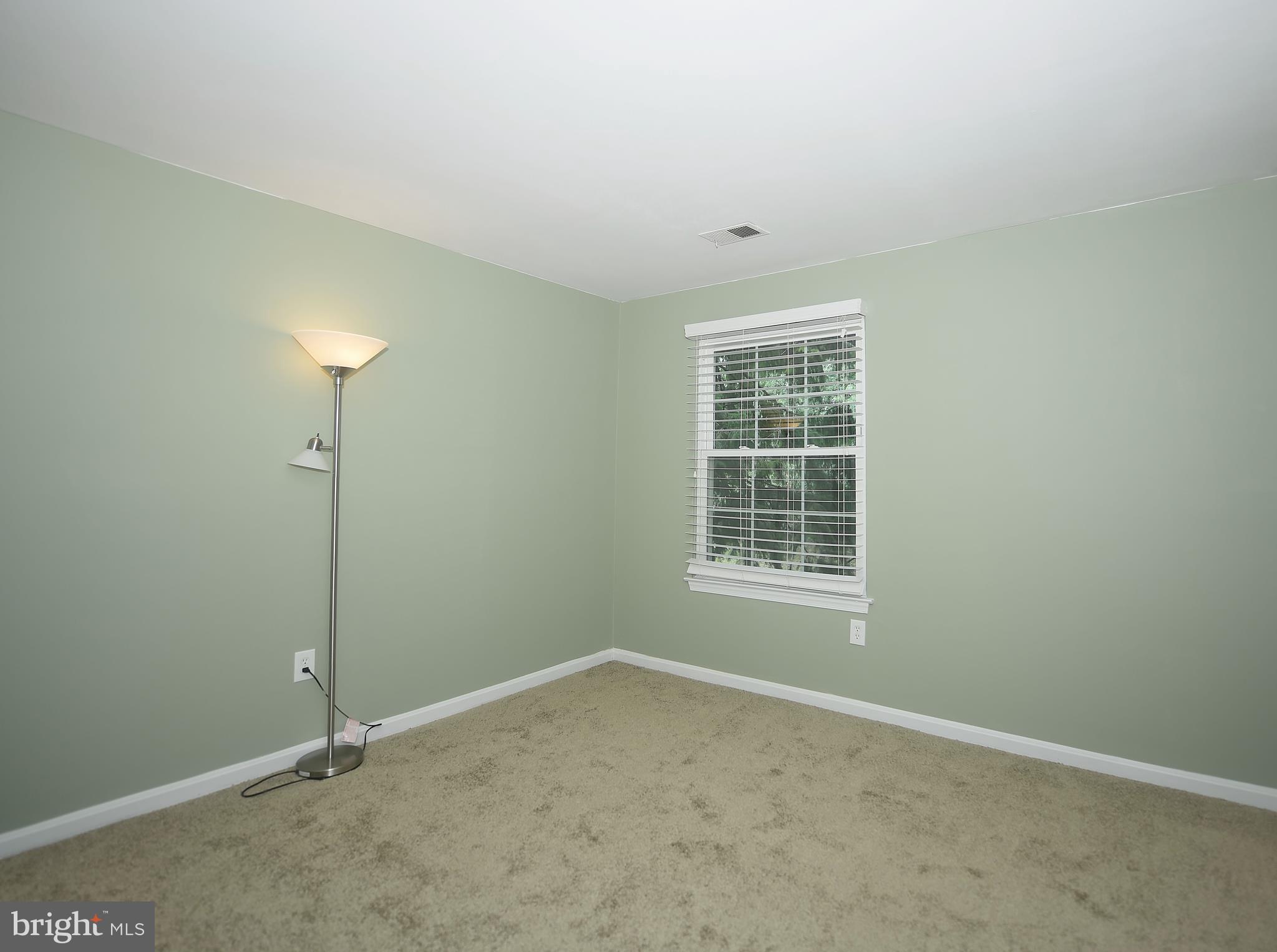 CROMWELL FOUNTAIN - Residential