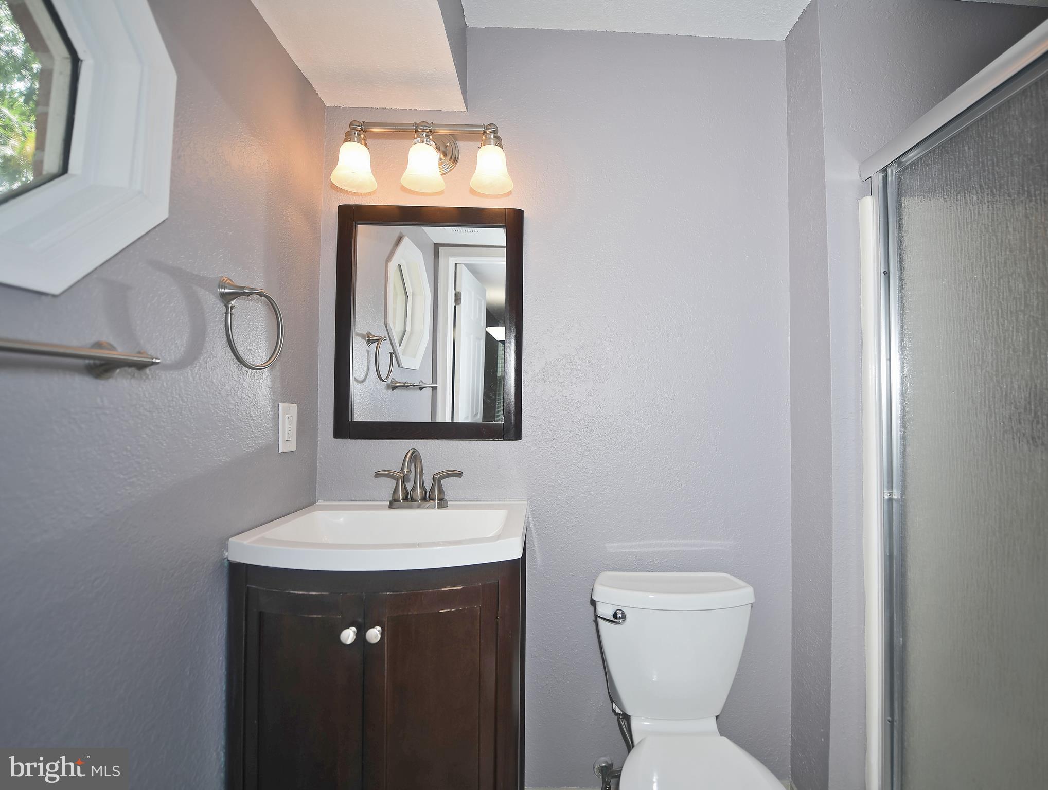 CROMWELL FOUNTAIN - Residential