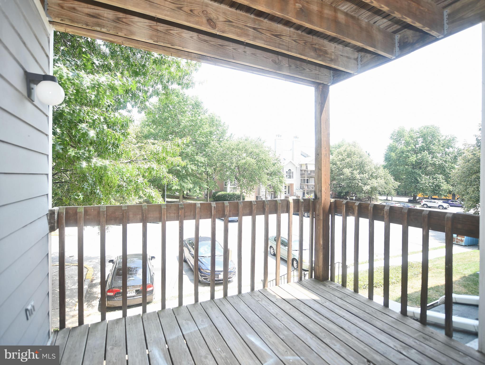 CROMWELL FOUNTAIN - Residential