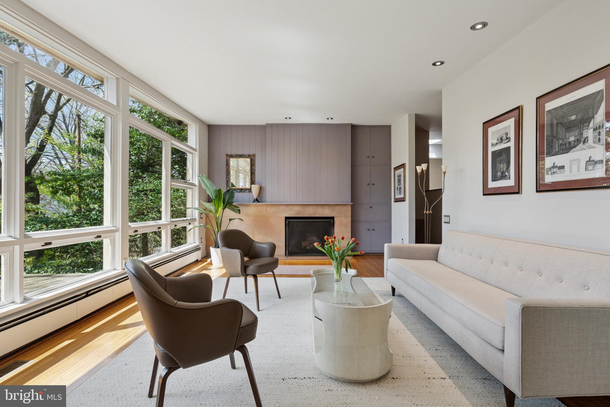 CHESTNUT HILL - Residential