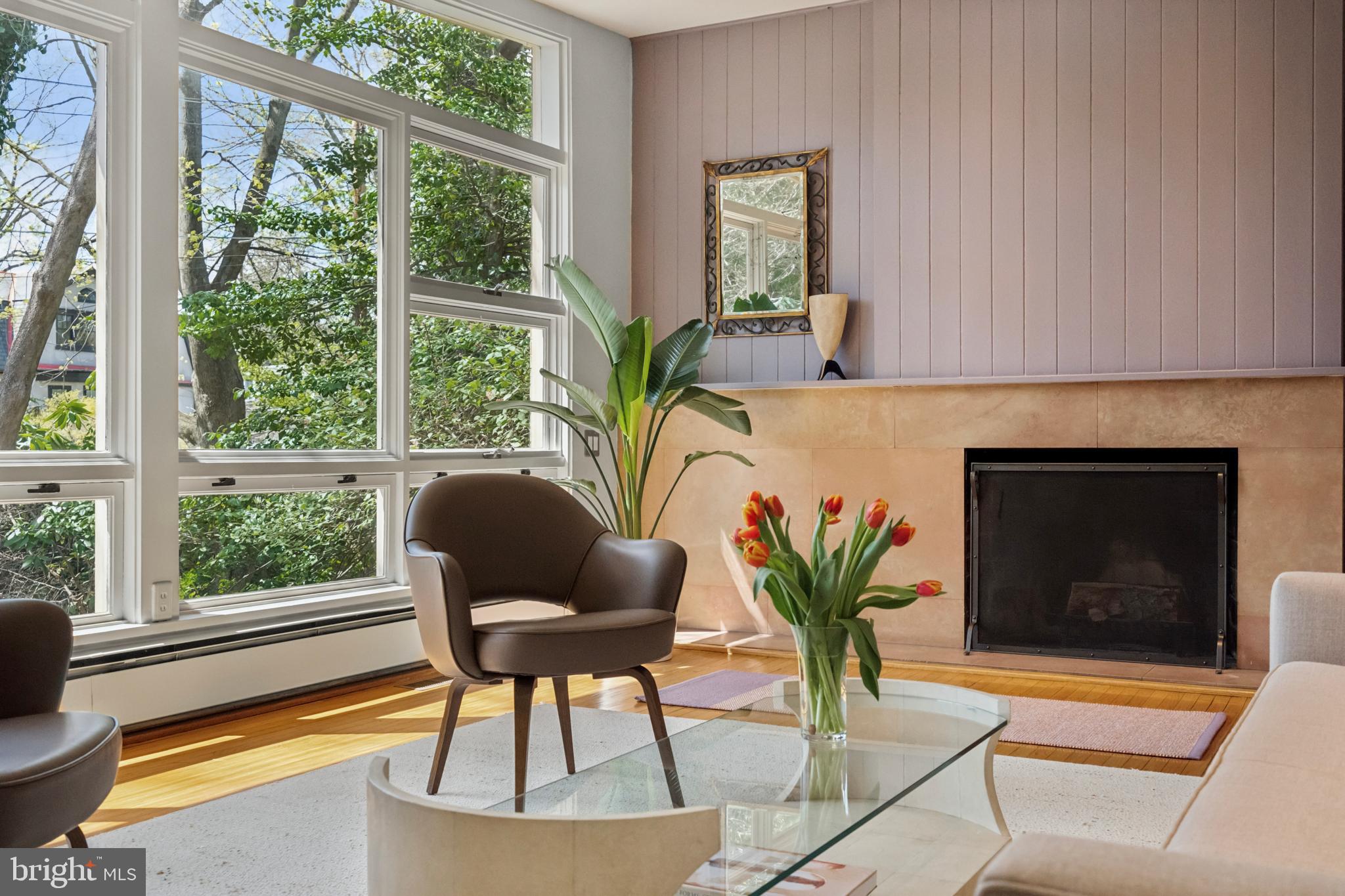 CHESTNUT HILL - Residential