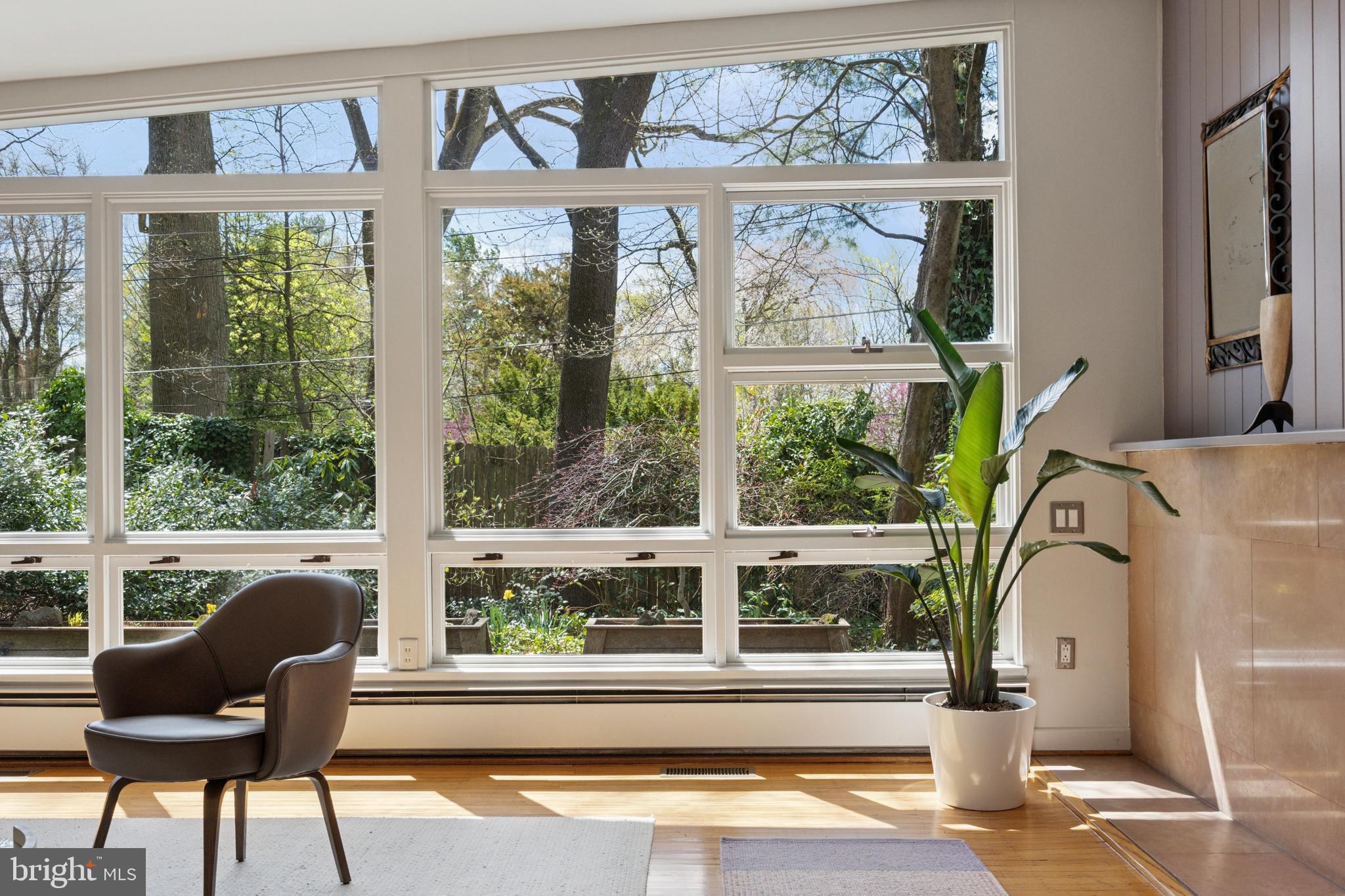 CHESTNUT HILL - Residential