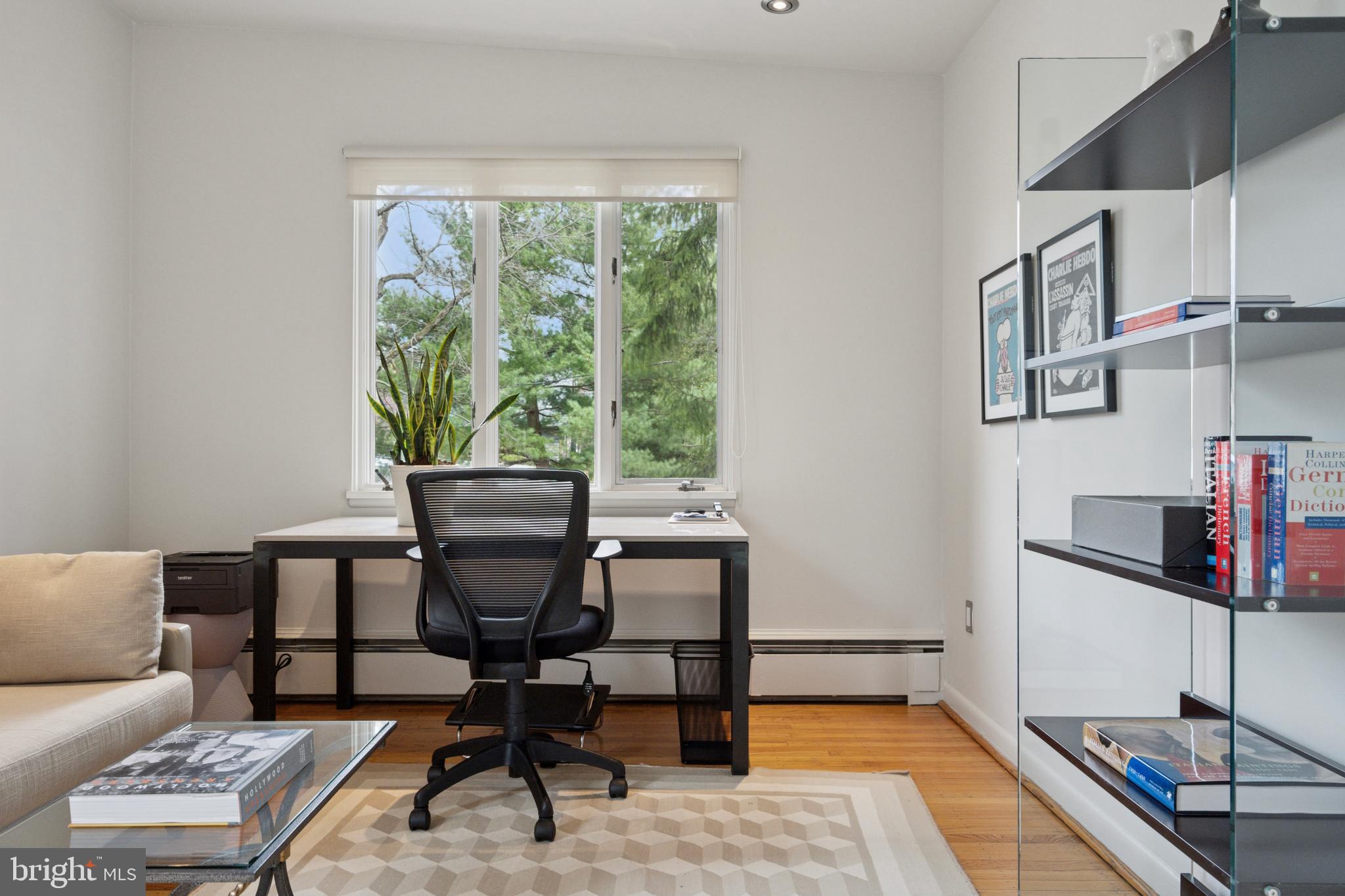 CHESTNUT HILL - Residential