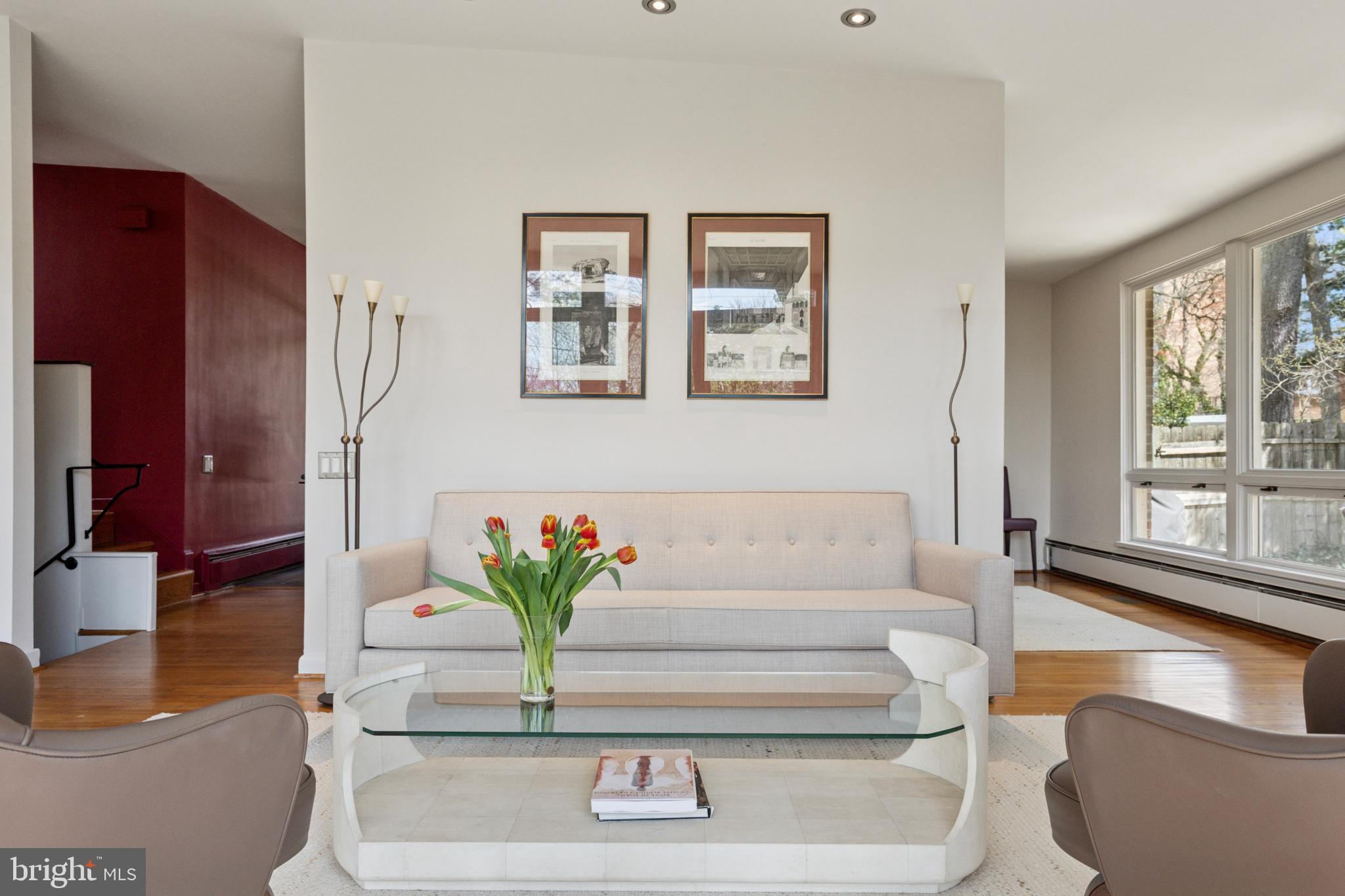 CHESTNUT HILL - Residential