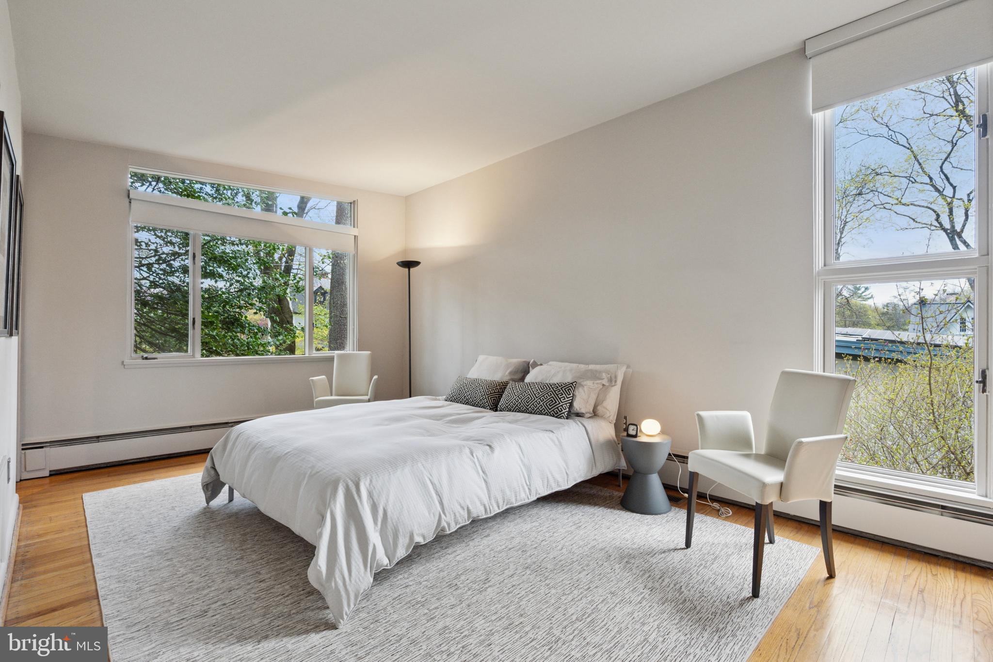 CHESTNUT HILL - Residential