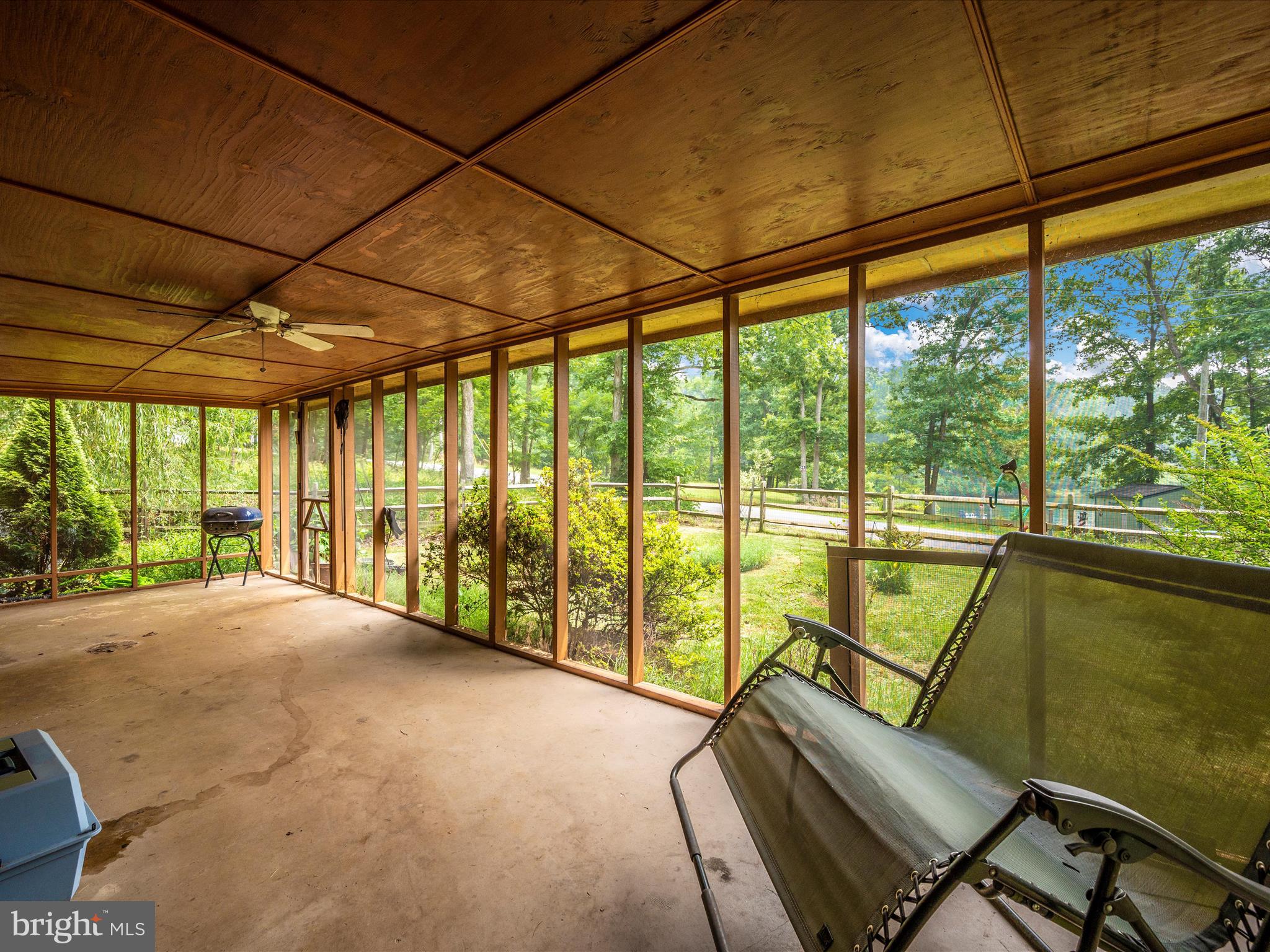 SHANNONDALE - Residential