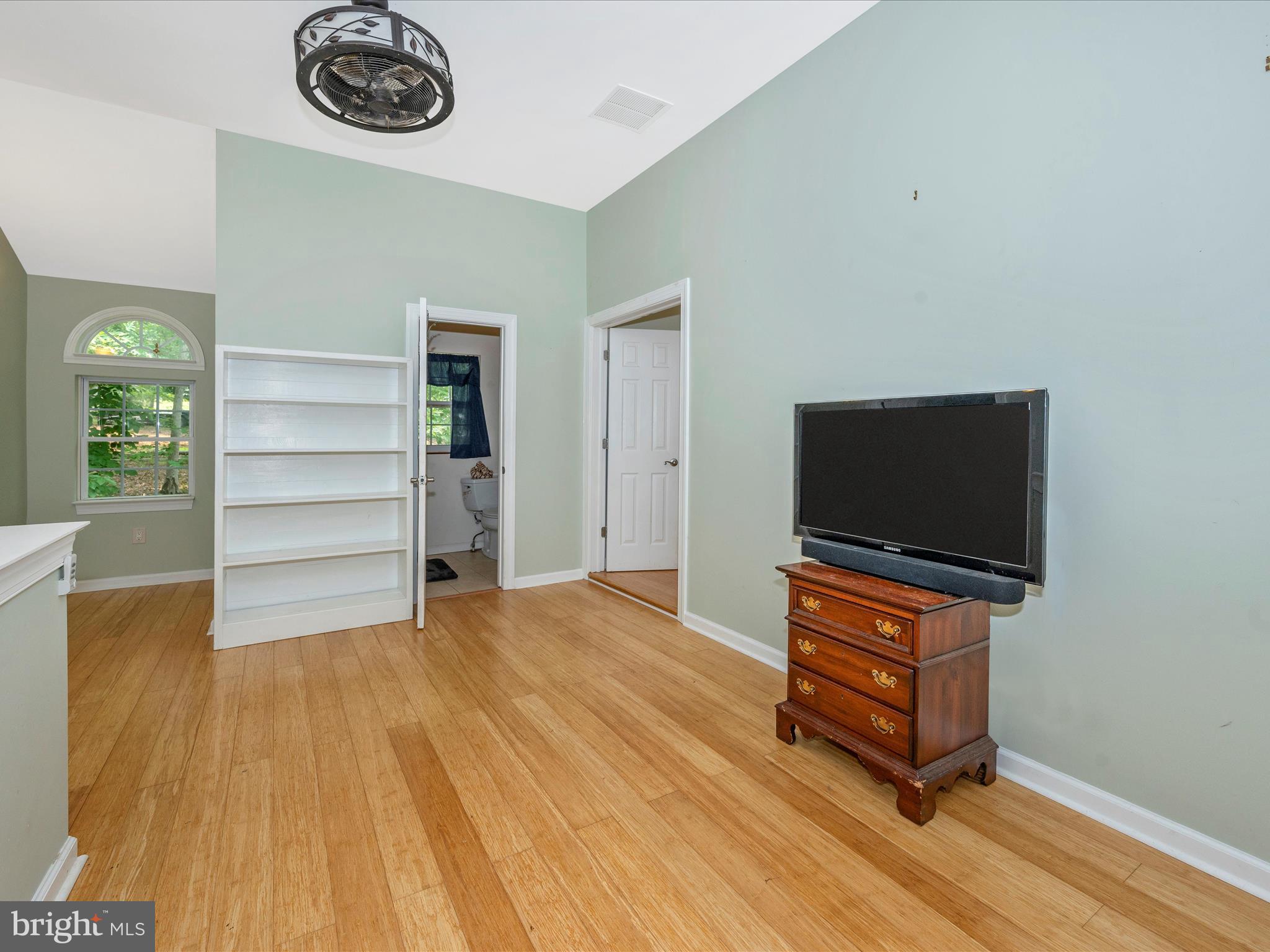 SHANNONDALE - Residential