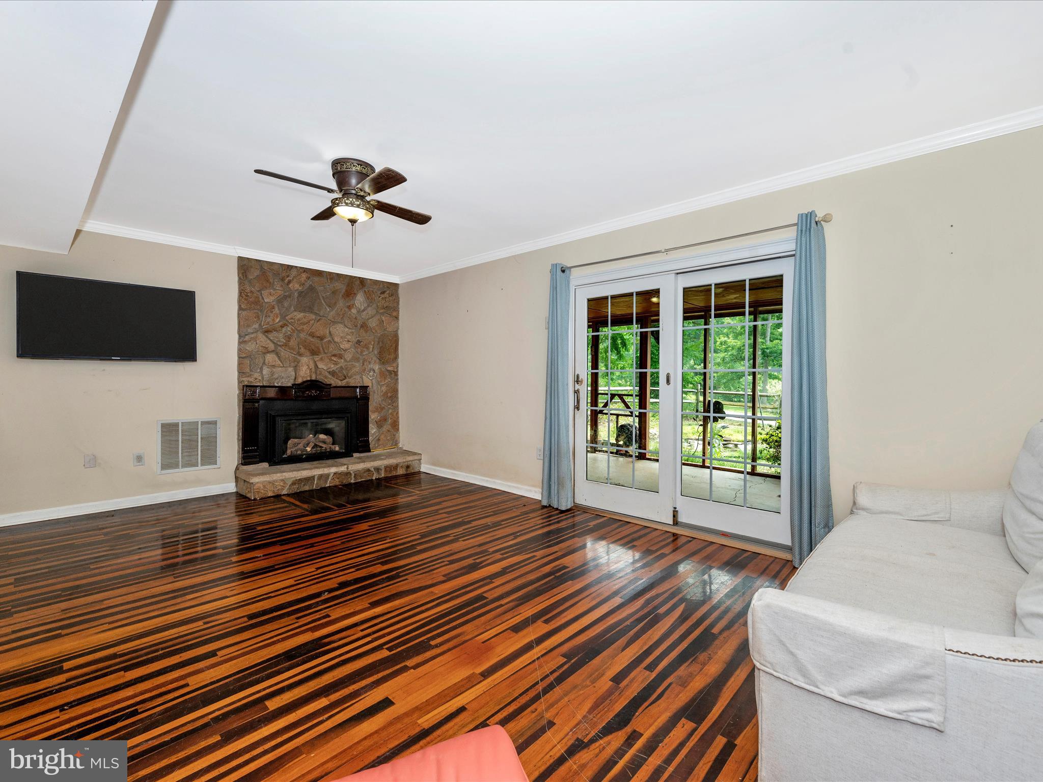 SHANNONDALE - Residential