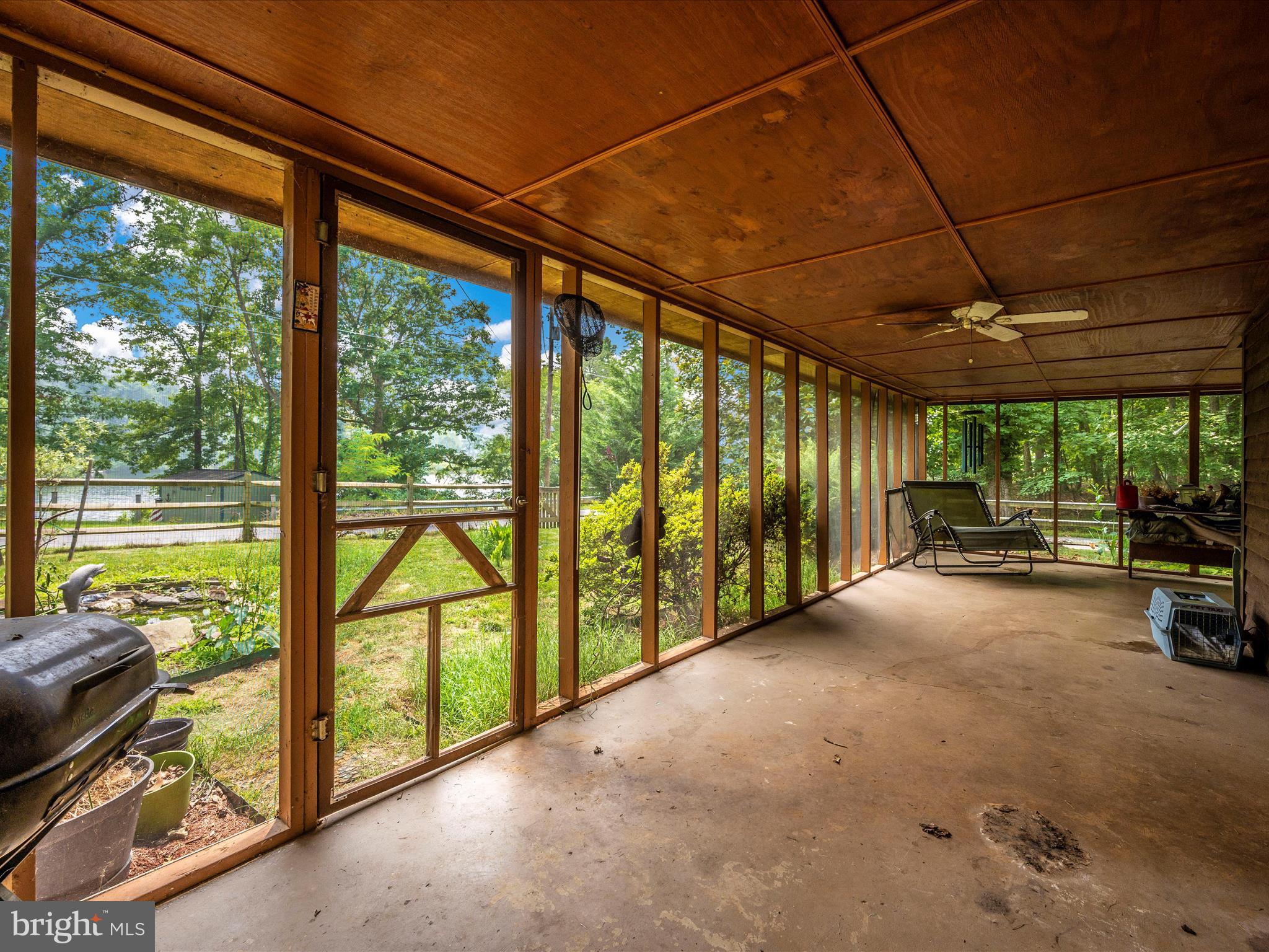 SHANNONDALE - Residential