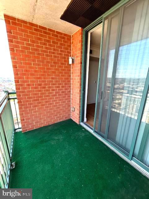 INNER HARBOR - Residential Lease