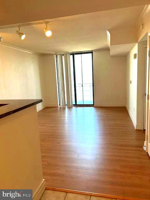 INNER HARBOR - Residential Lease