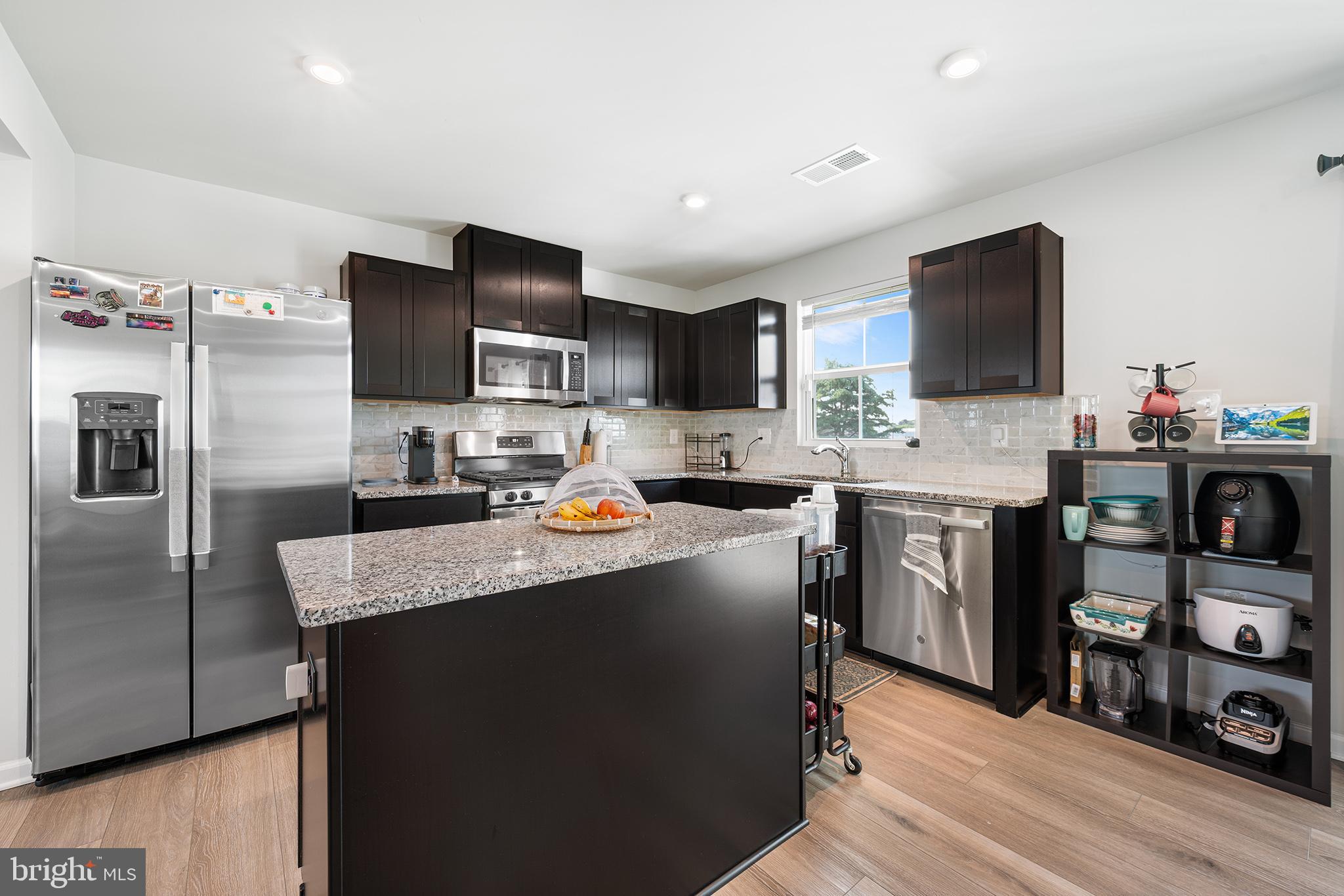 26 L. WENDOWSKI STREET