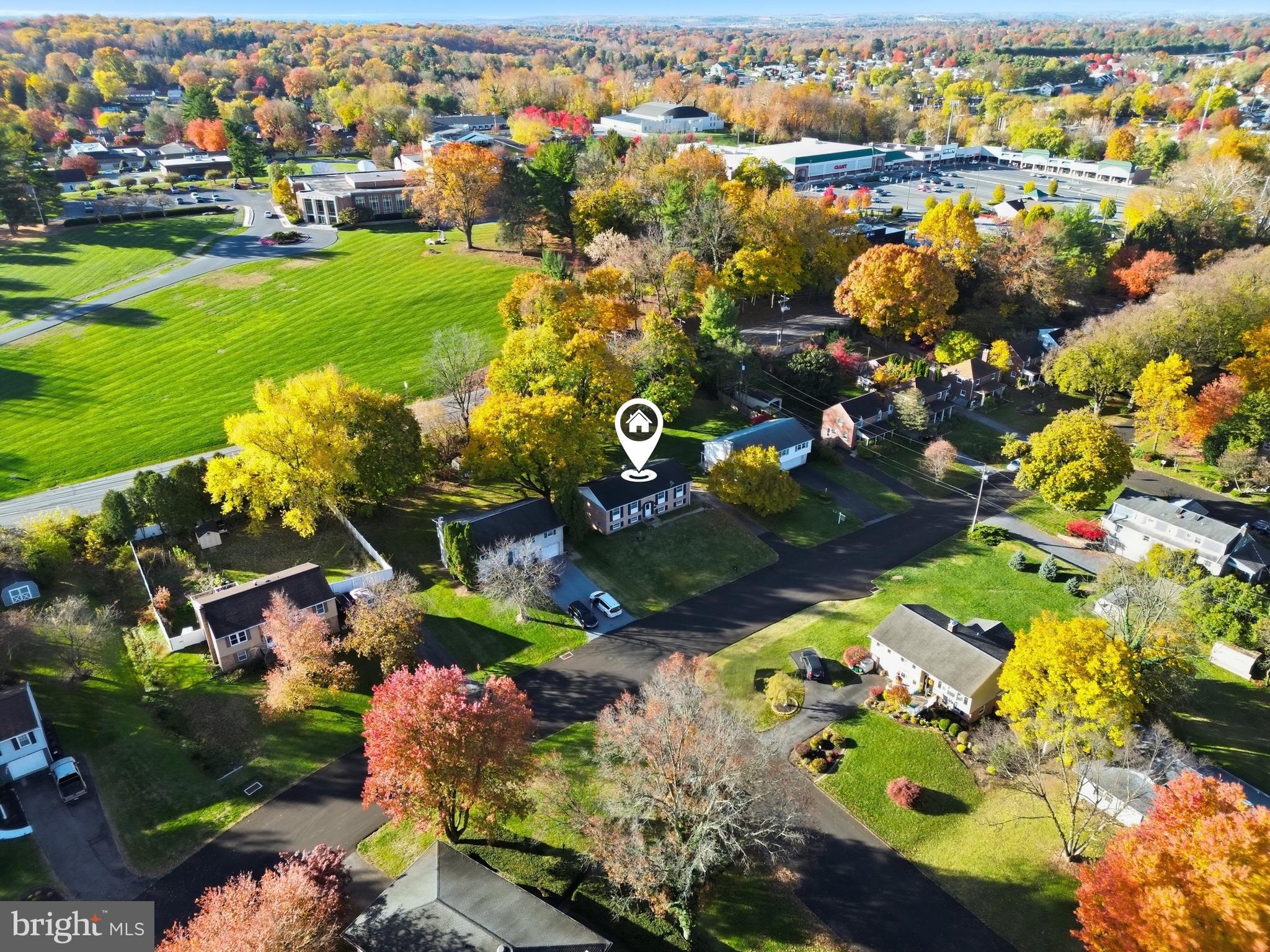 SCHOOL LANE HILLS - Residential