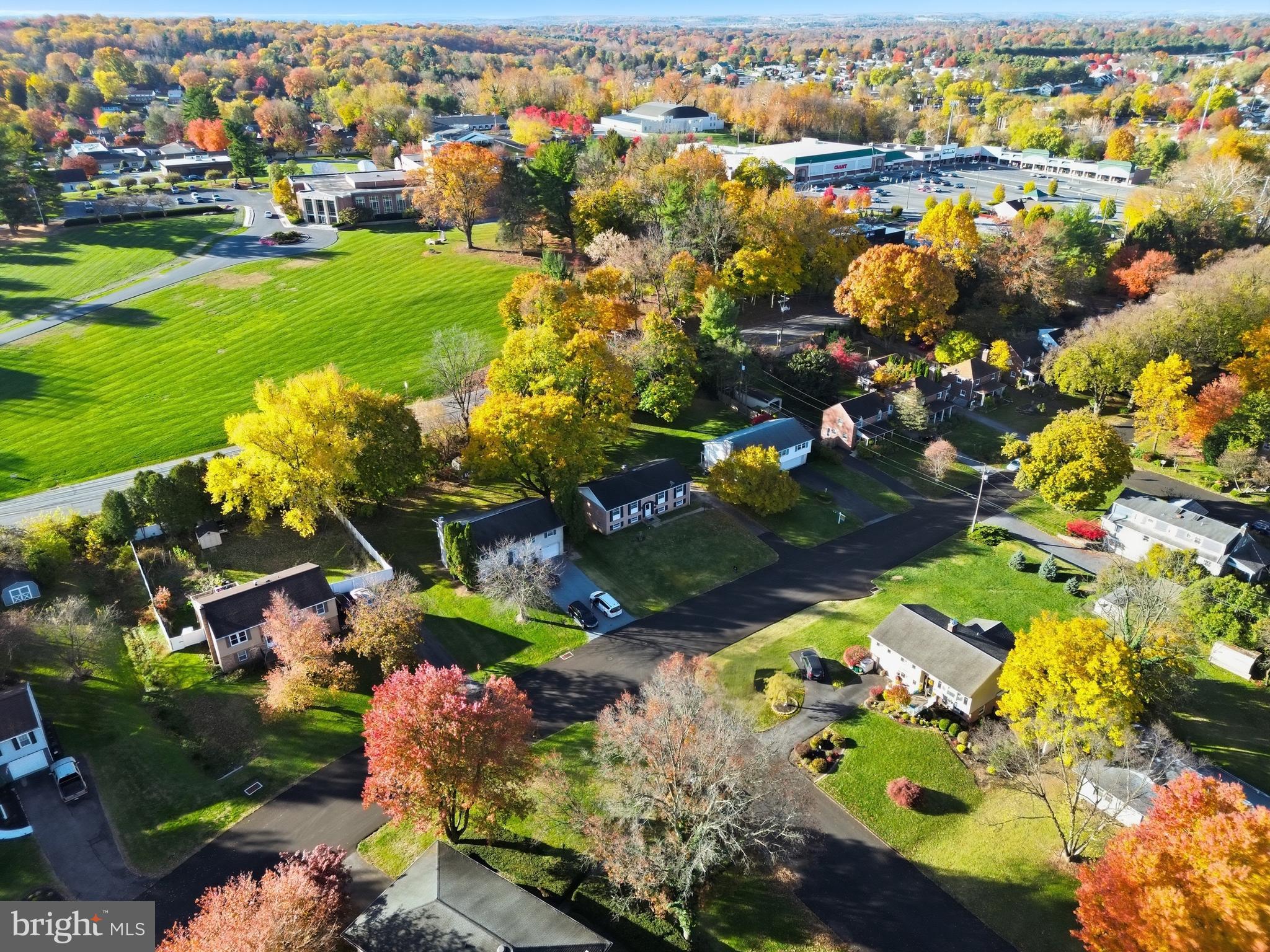 SCHOOL LANE HILLS - Residential