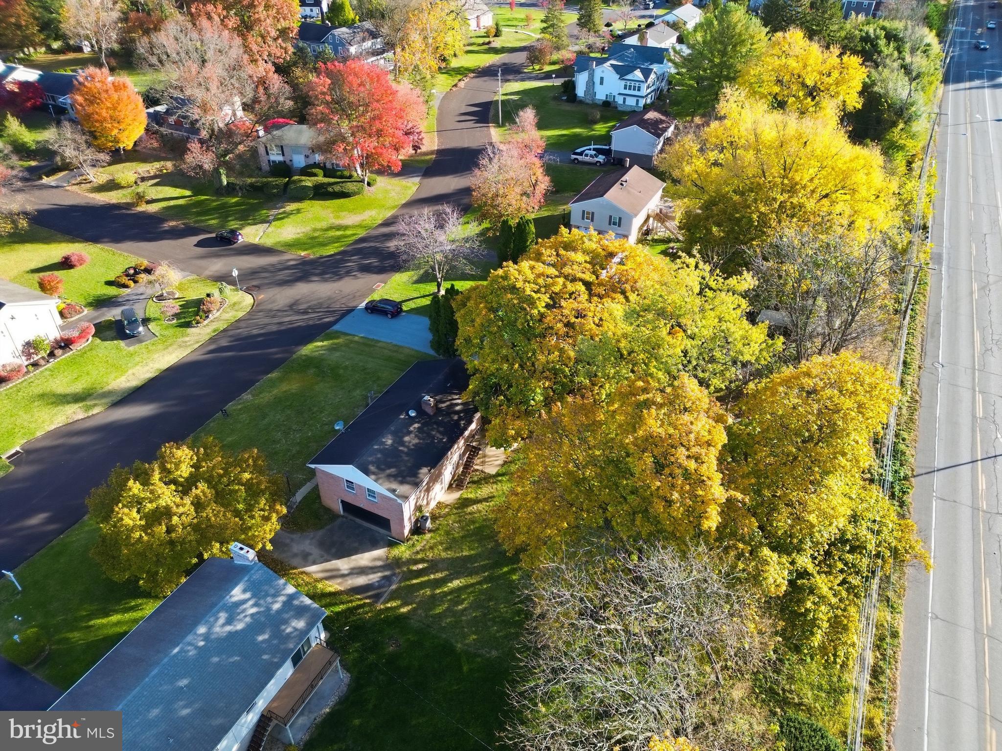 SCHOOL LANE HILLS - Residential