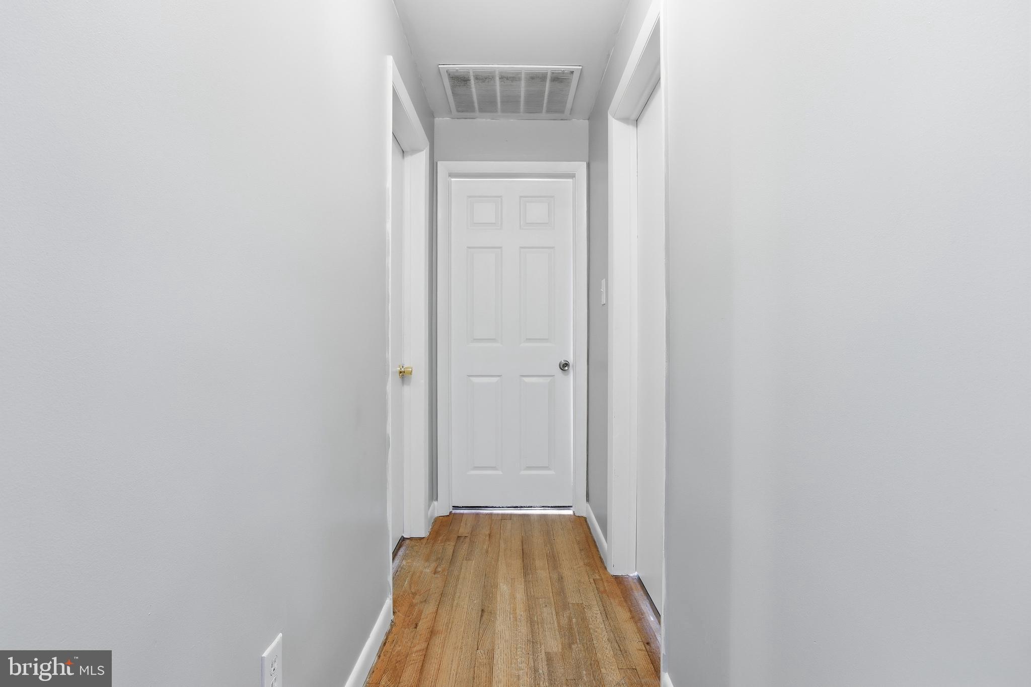 SCHOOL LANE HILLS - Residential