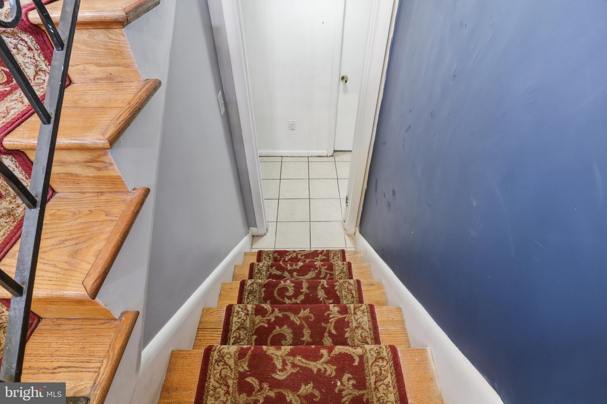 SCHOOL LANE HILLS - Residential