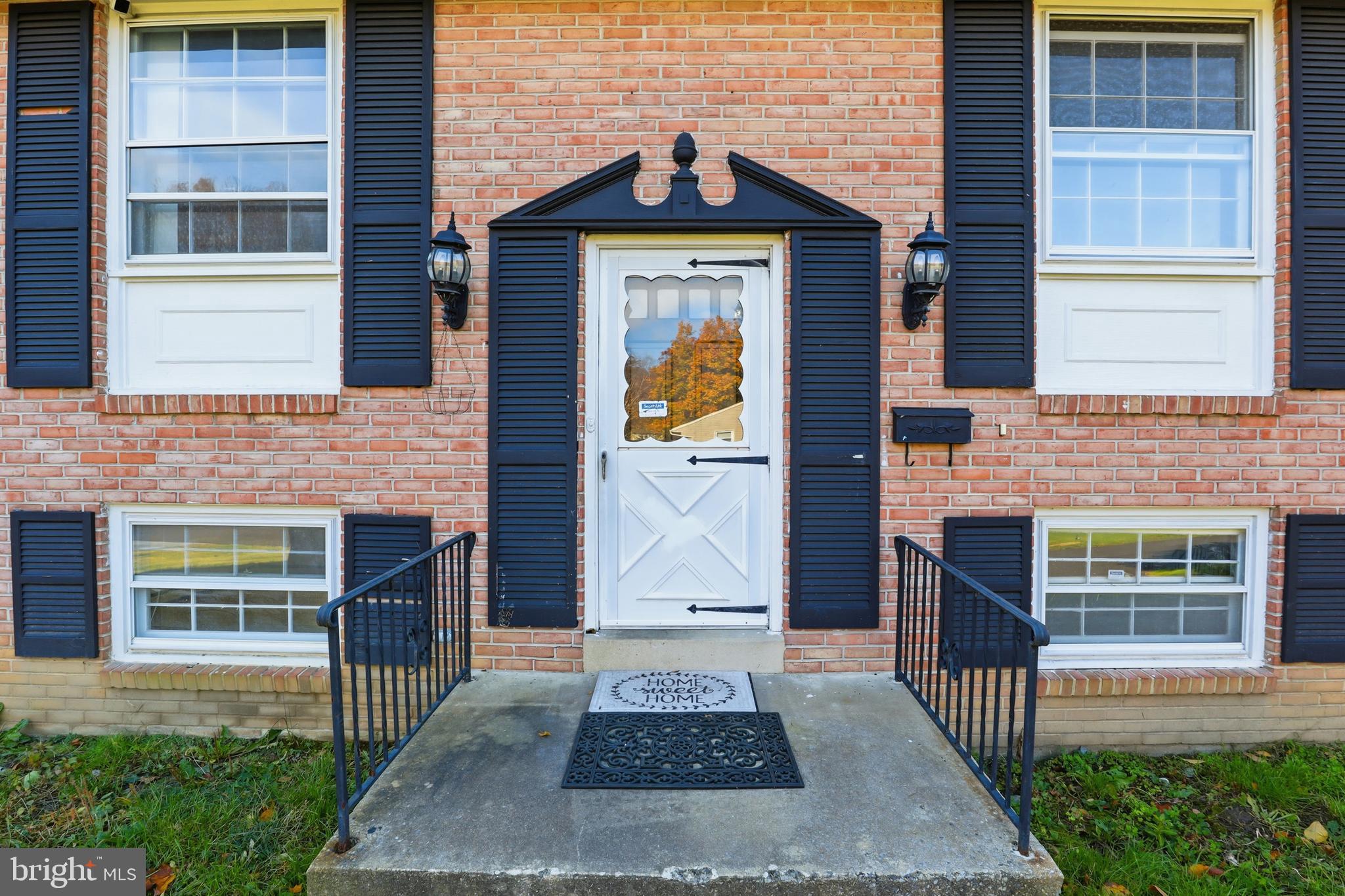 SCHOOL LANE HILLS - Residential