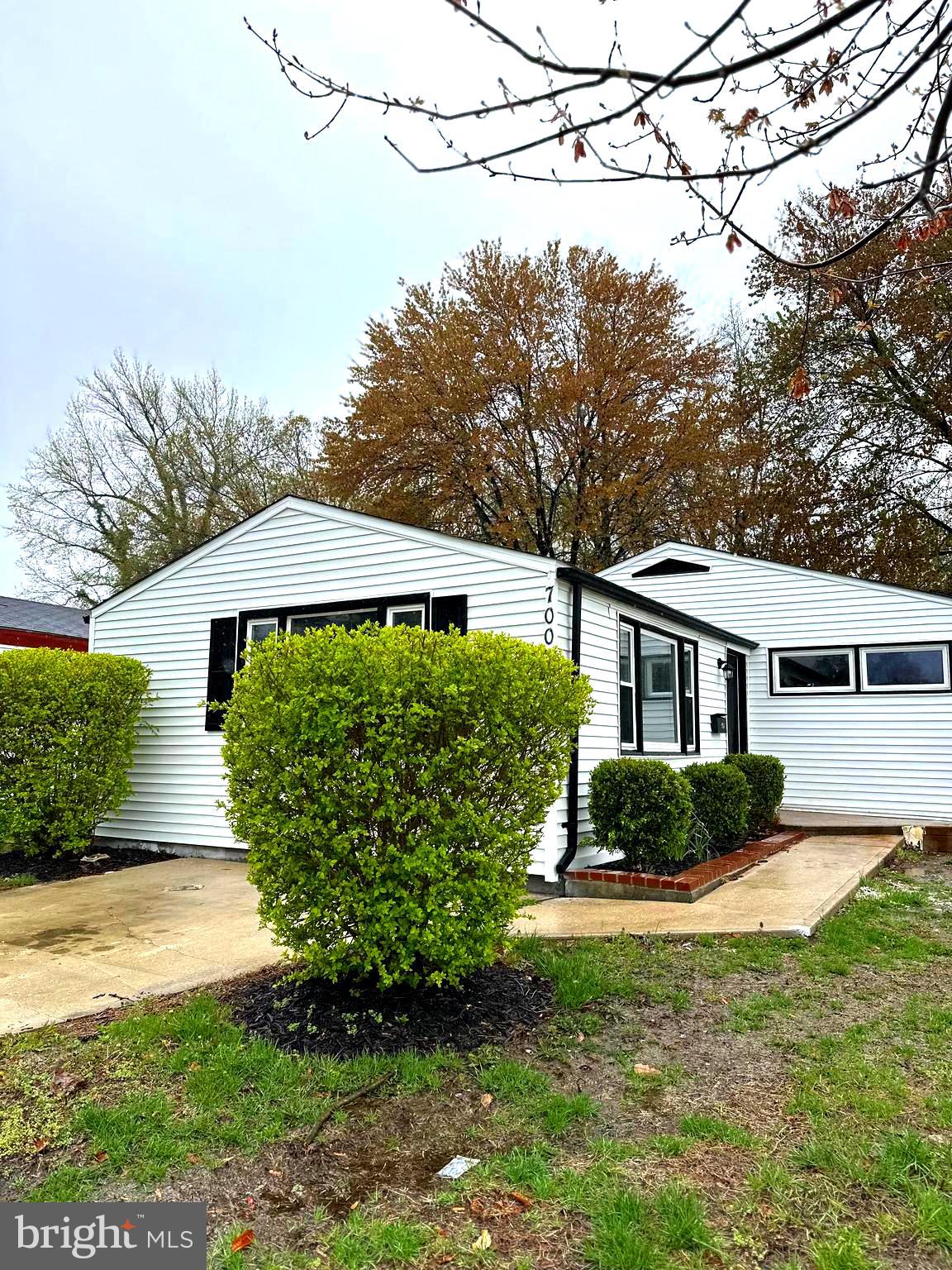 700 RIVER ROAD