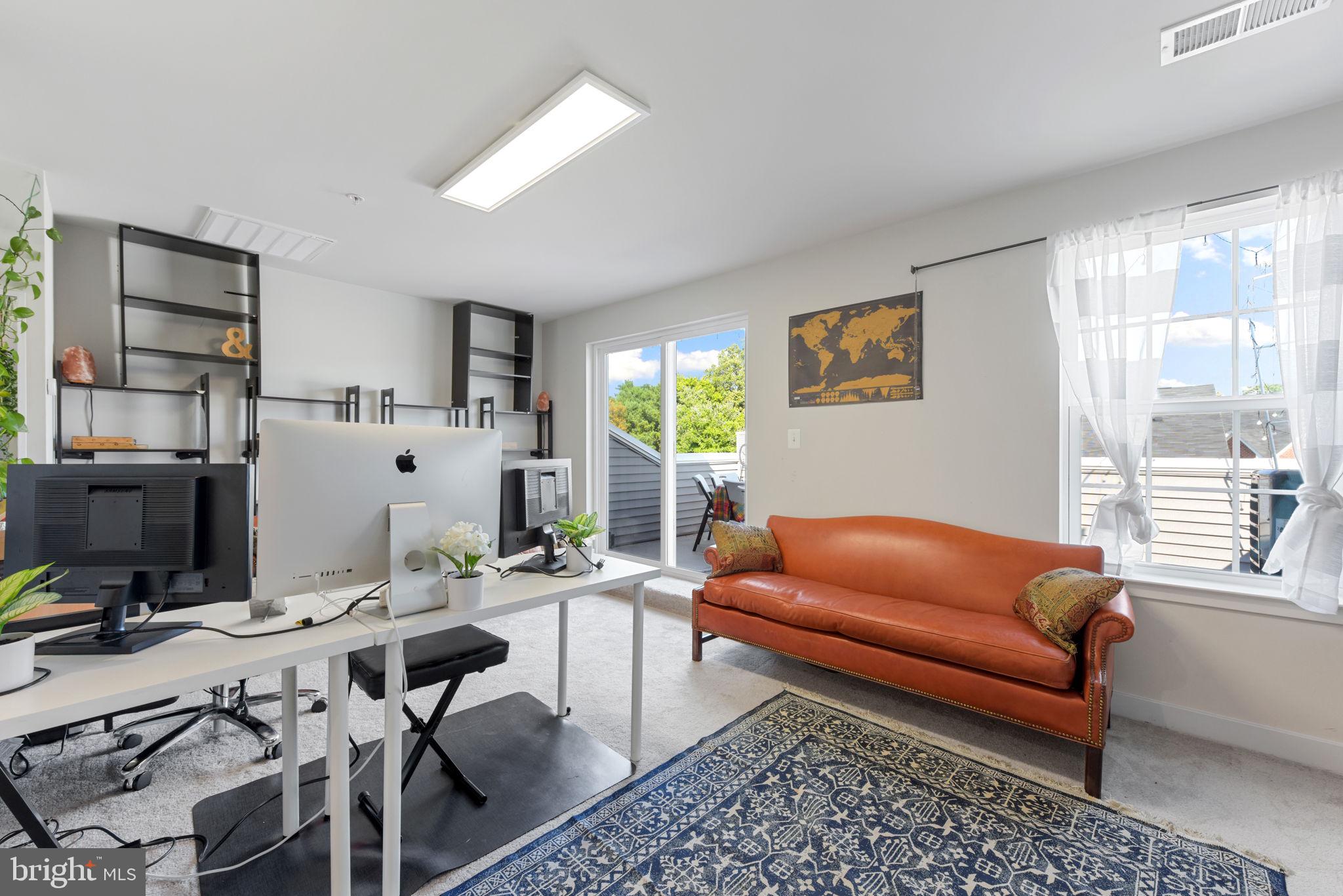 LARGO TOWN CENTER - Residential