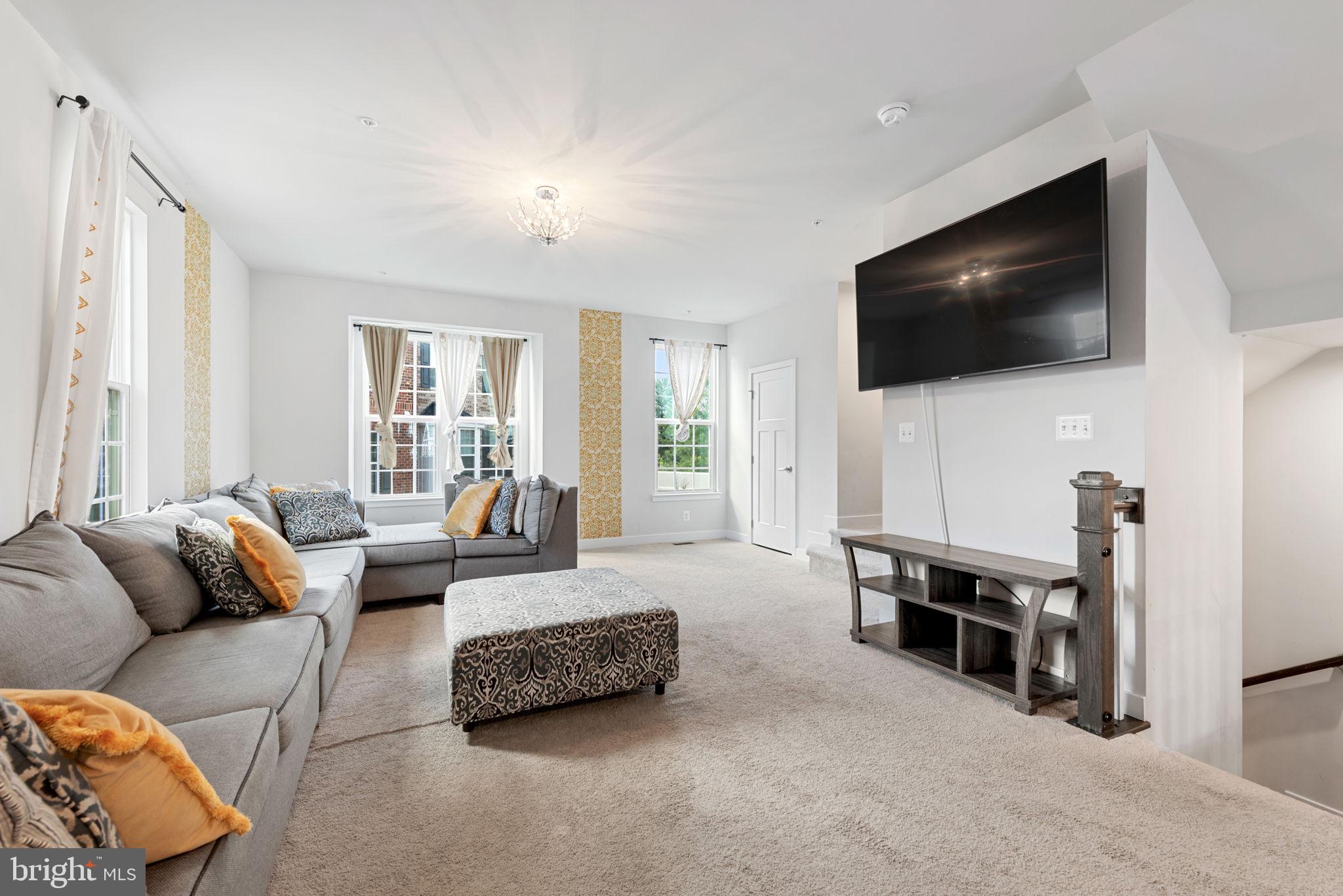 LARGO TOWN CENTER - Residential