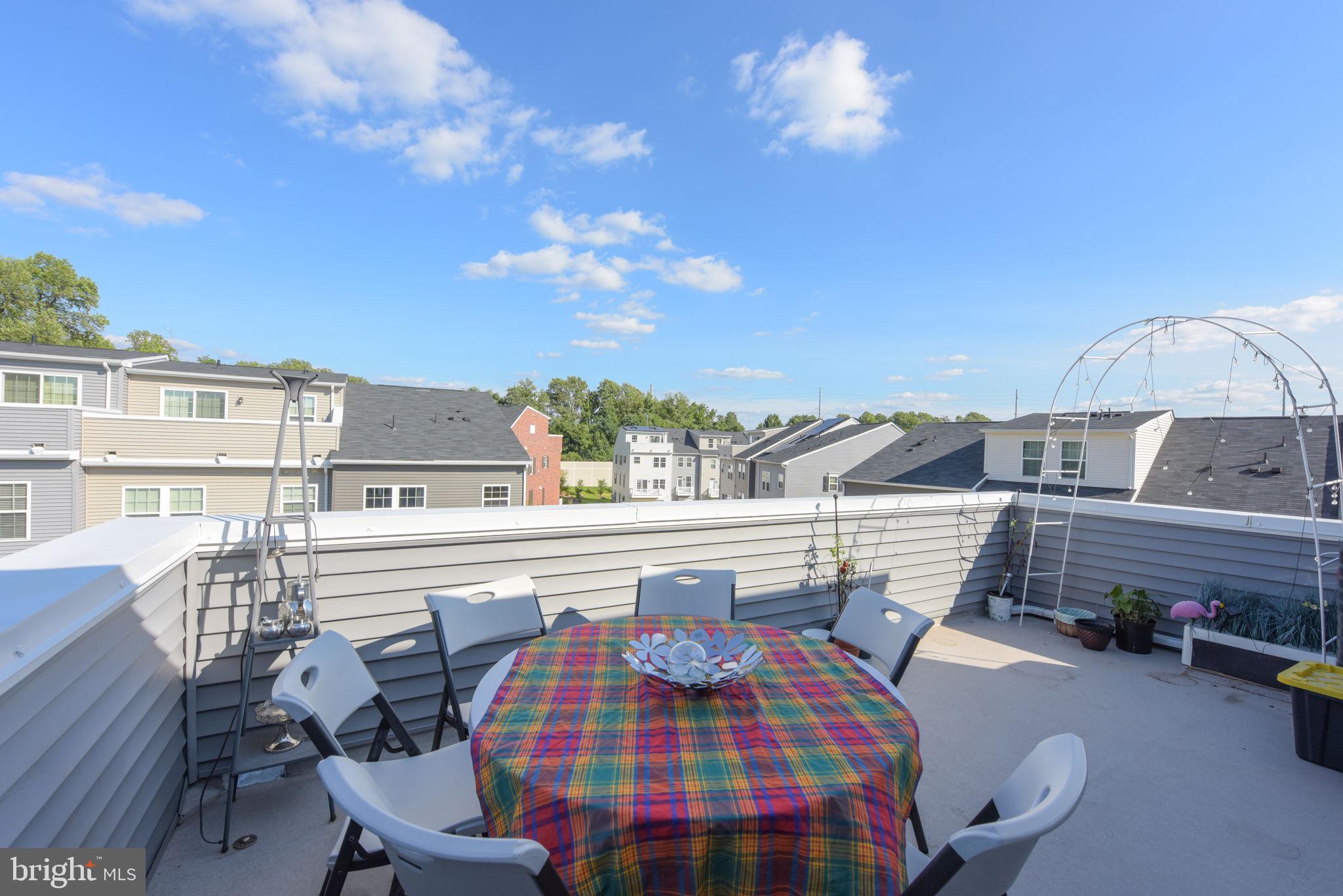 LARGO TOWN CENTER - Residential