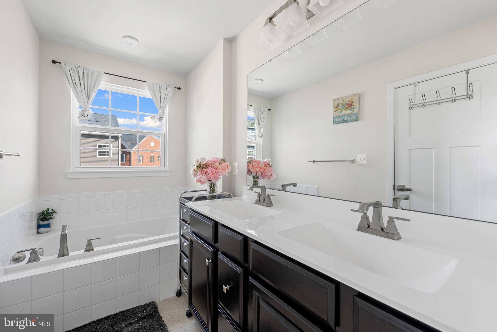 LARGO TOWN CENTER - Residential