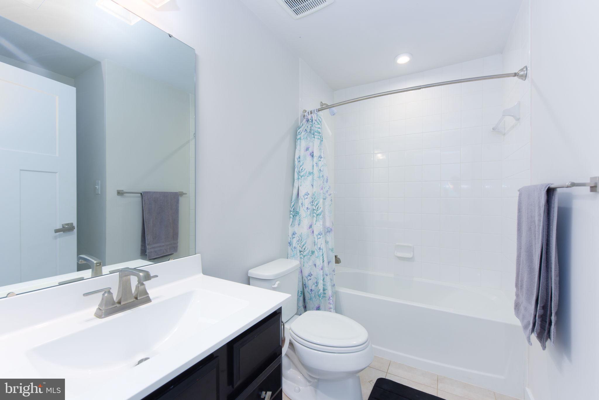 LARGO TOWN CENTER - Residential