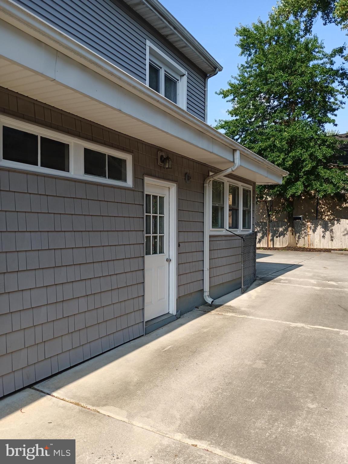 1093 DELSEA DRIVE