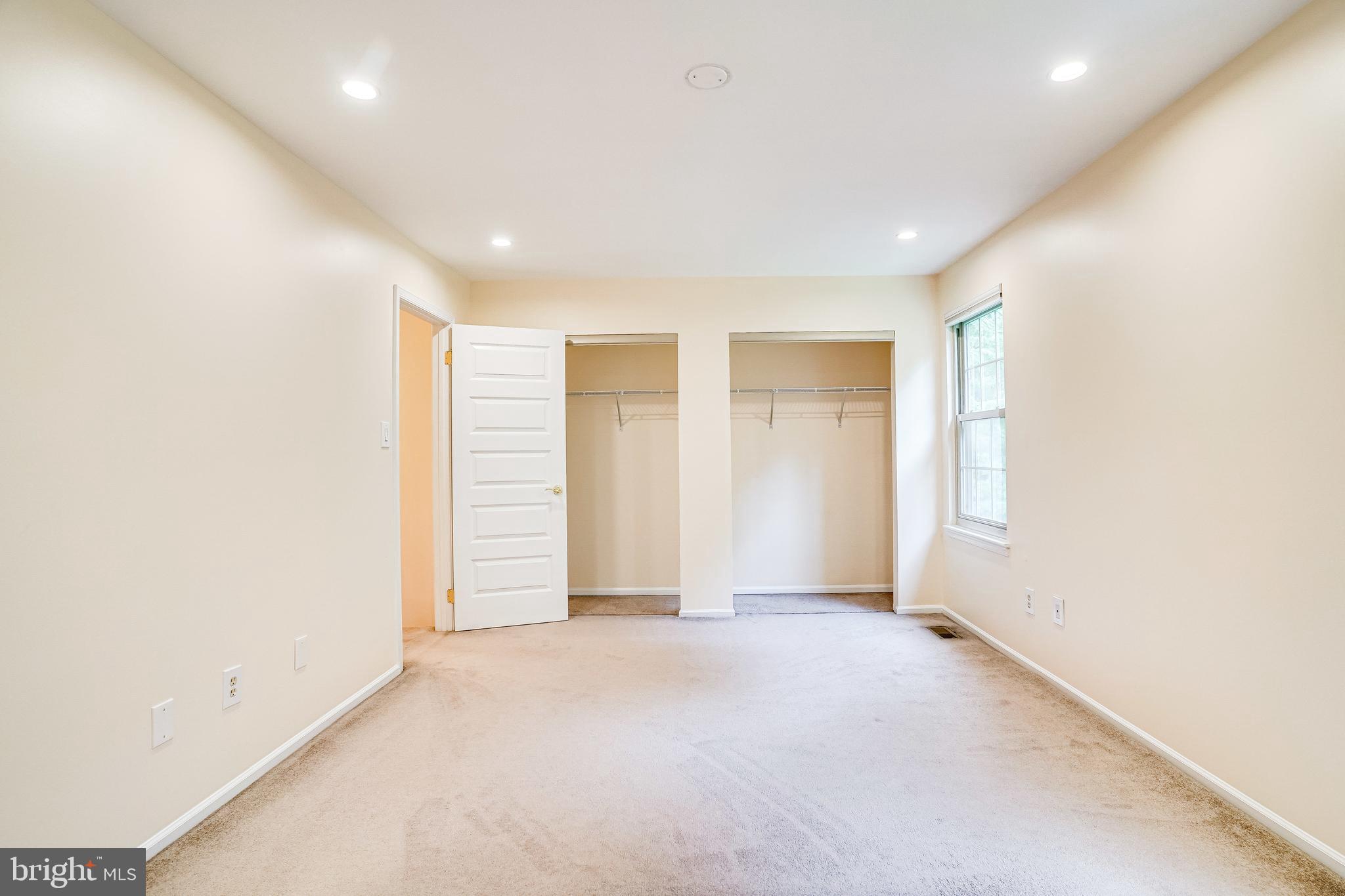 QUAIL HOLLOW - Residential