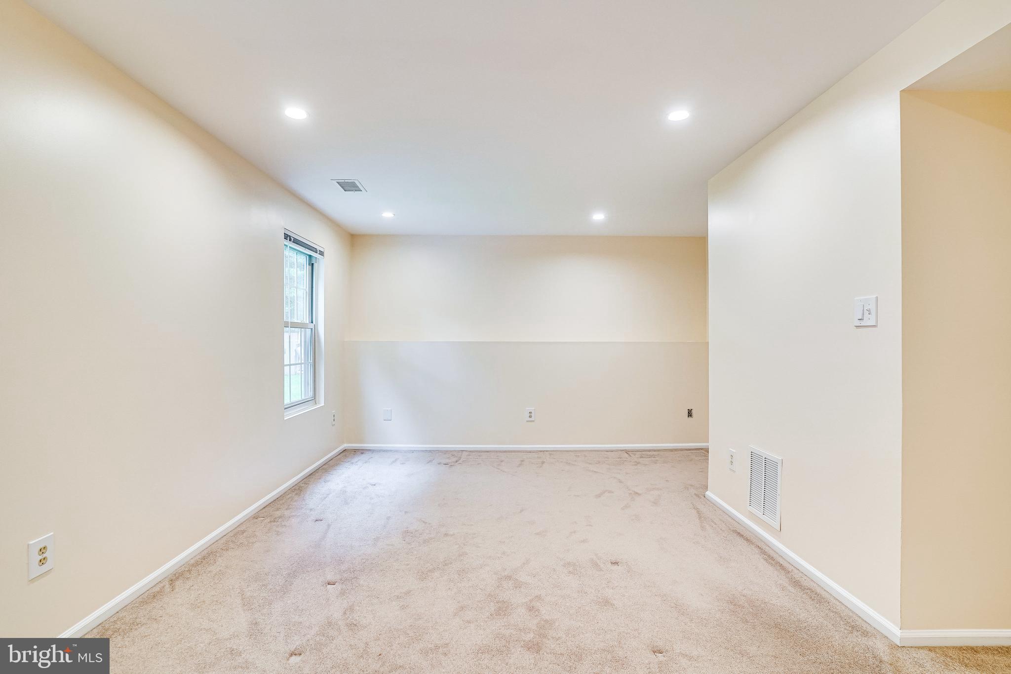 QUAIL HOLLOW - Residential