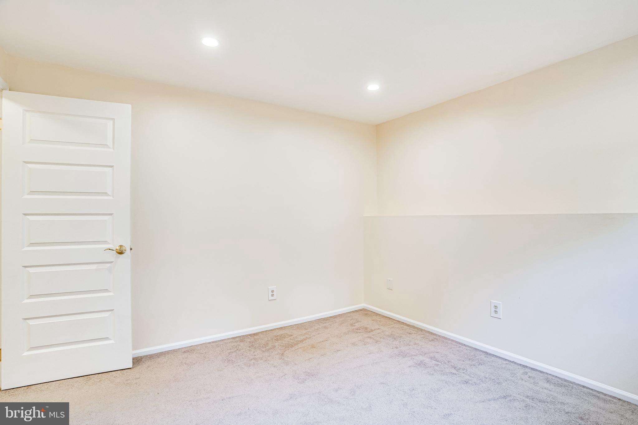 QUAIL HOLLOW - Residential