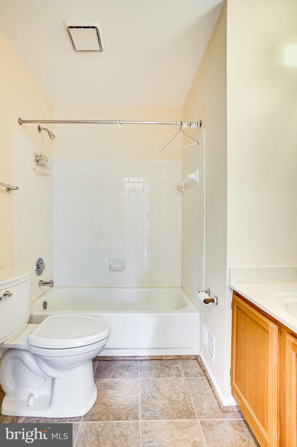 QUAIL HOLLOW - Residential