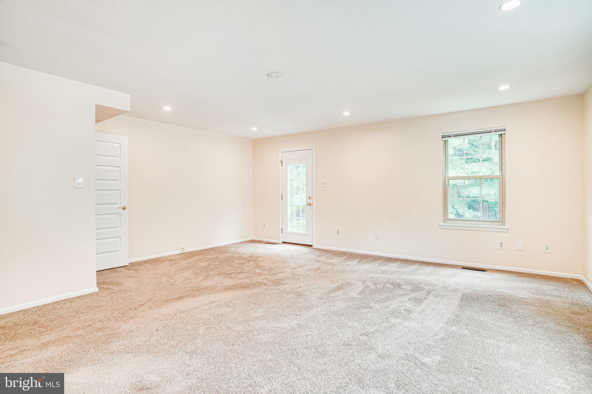 QUAIL HOLLOW - Residential