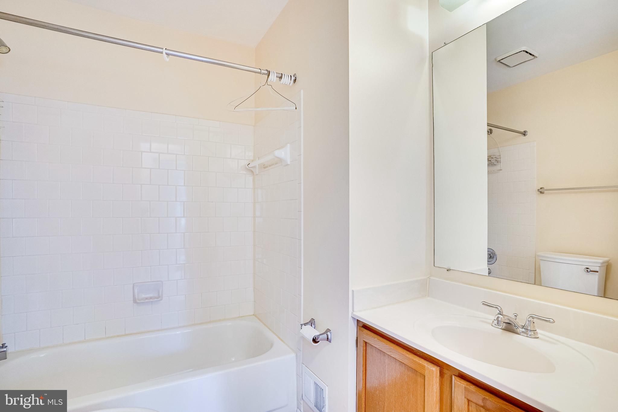 QUAIL HOLLOW - Residential