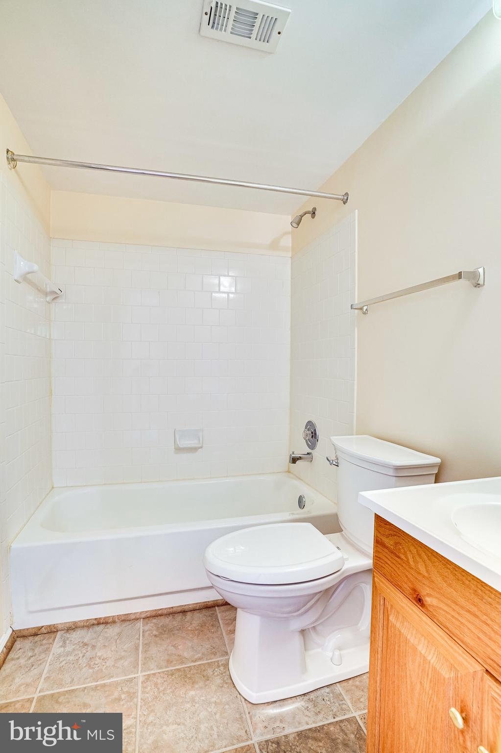 QUAIL HOLLOW - Residential