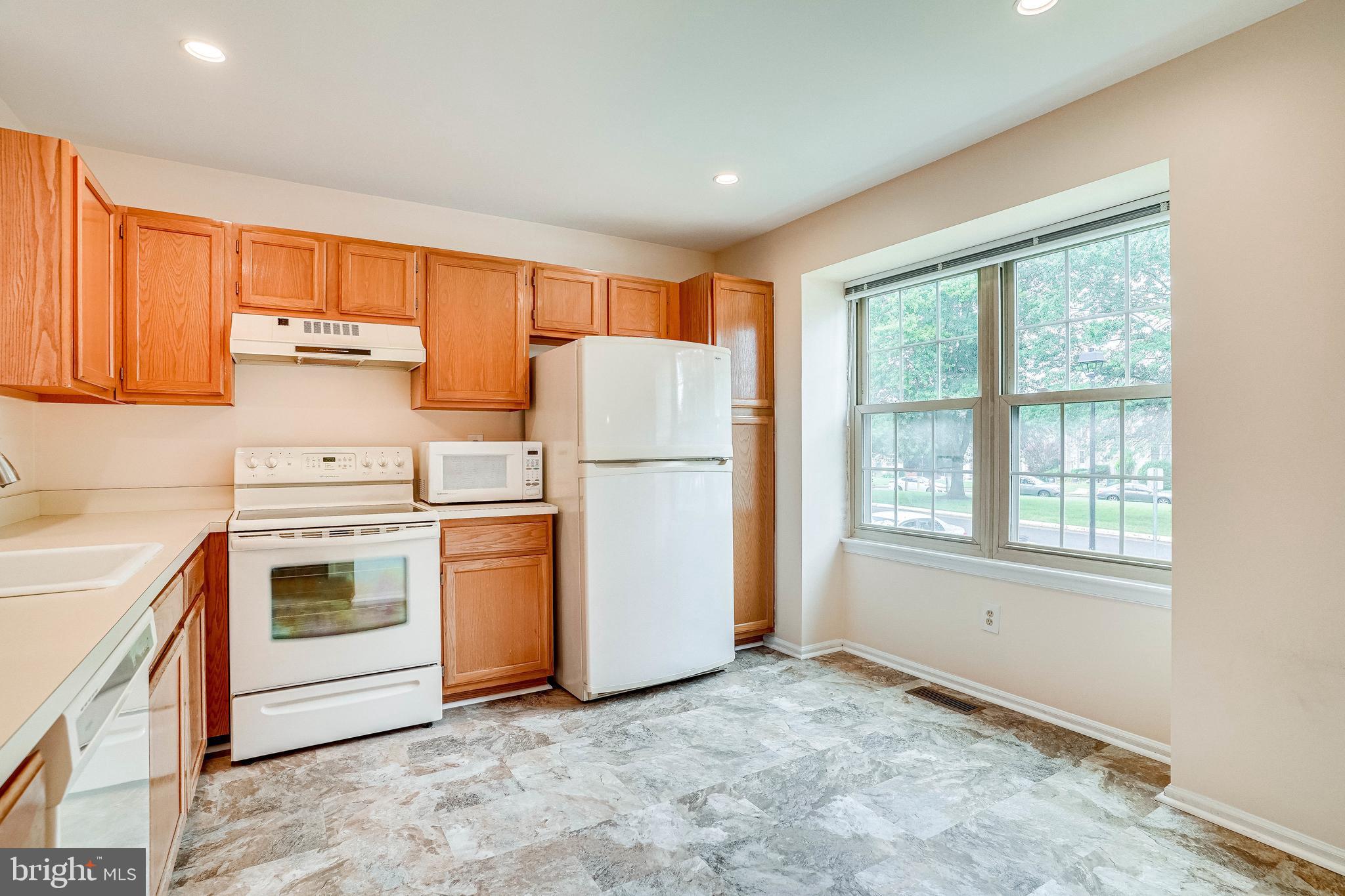 QUAIL HOLLOW - Residential