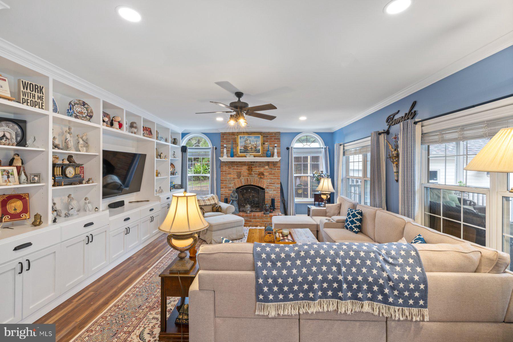 OVERLOOK HILLS - Residential