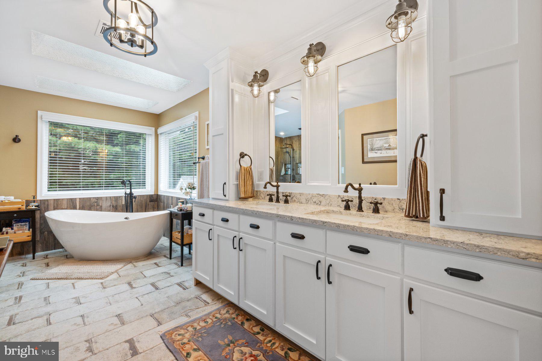 OVERLOOK HILLS - Residential