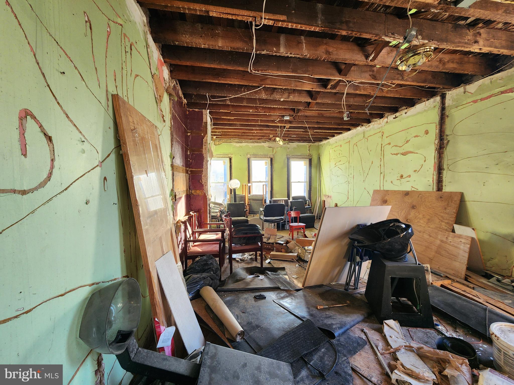 MONDAWMIN - Residential