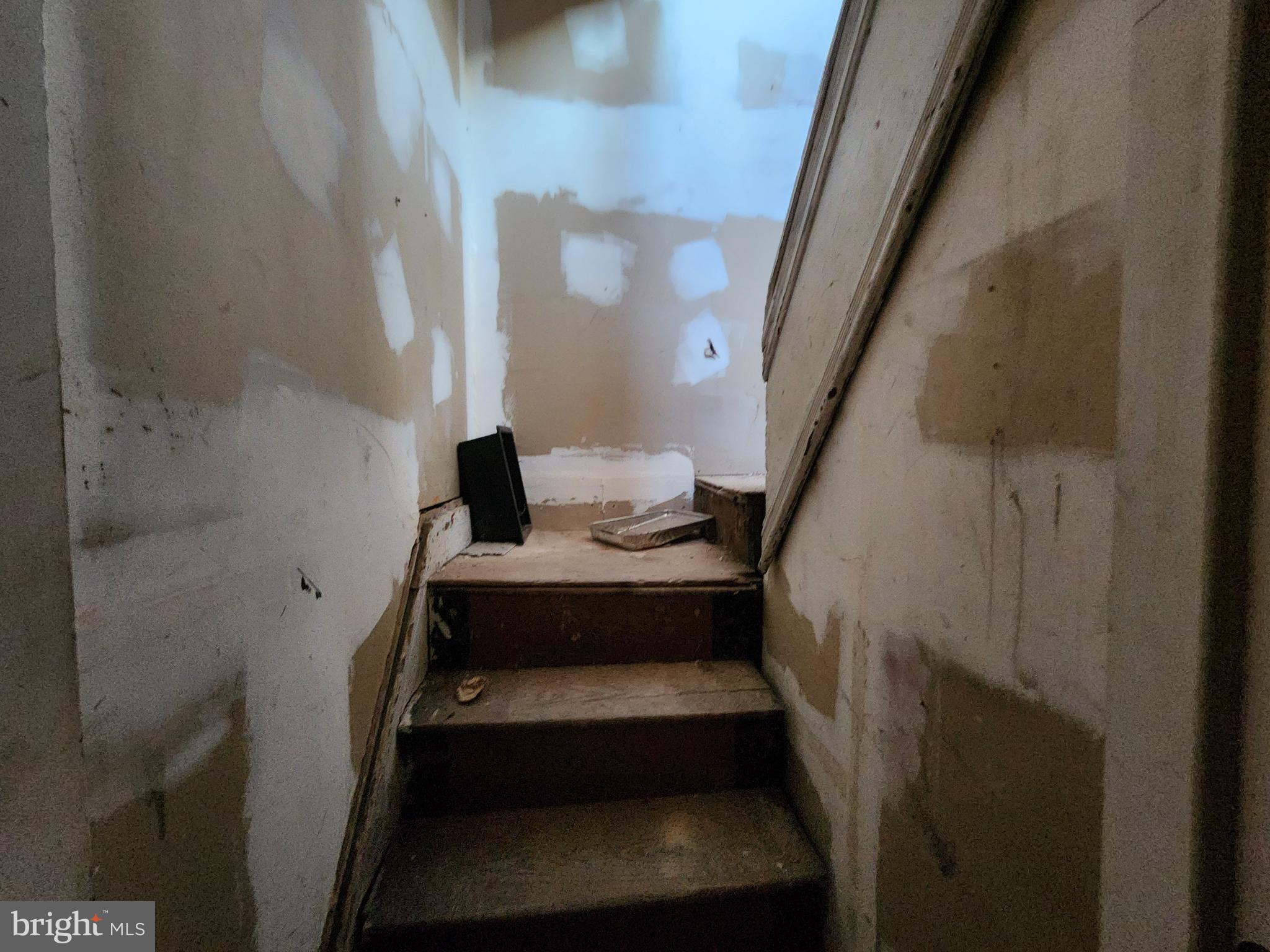 MONDAWMIN - Residential