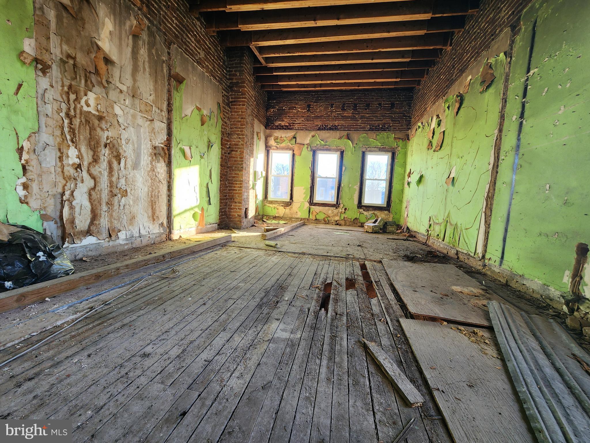 MONDAWMIN - Residential