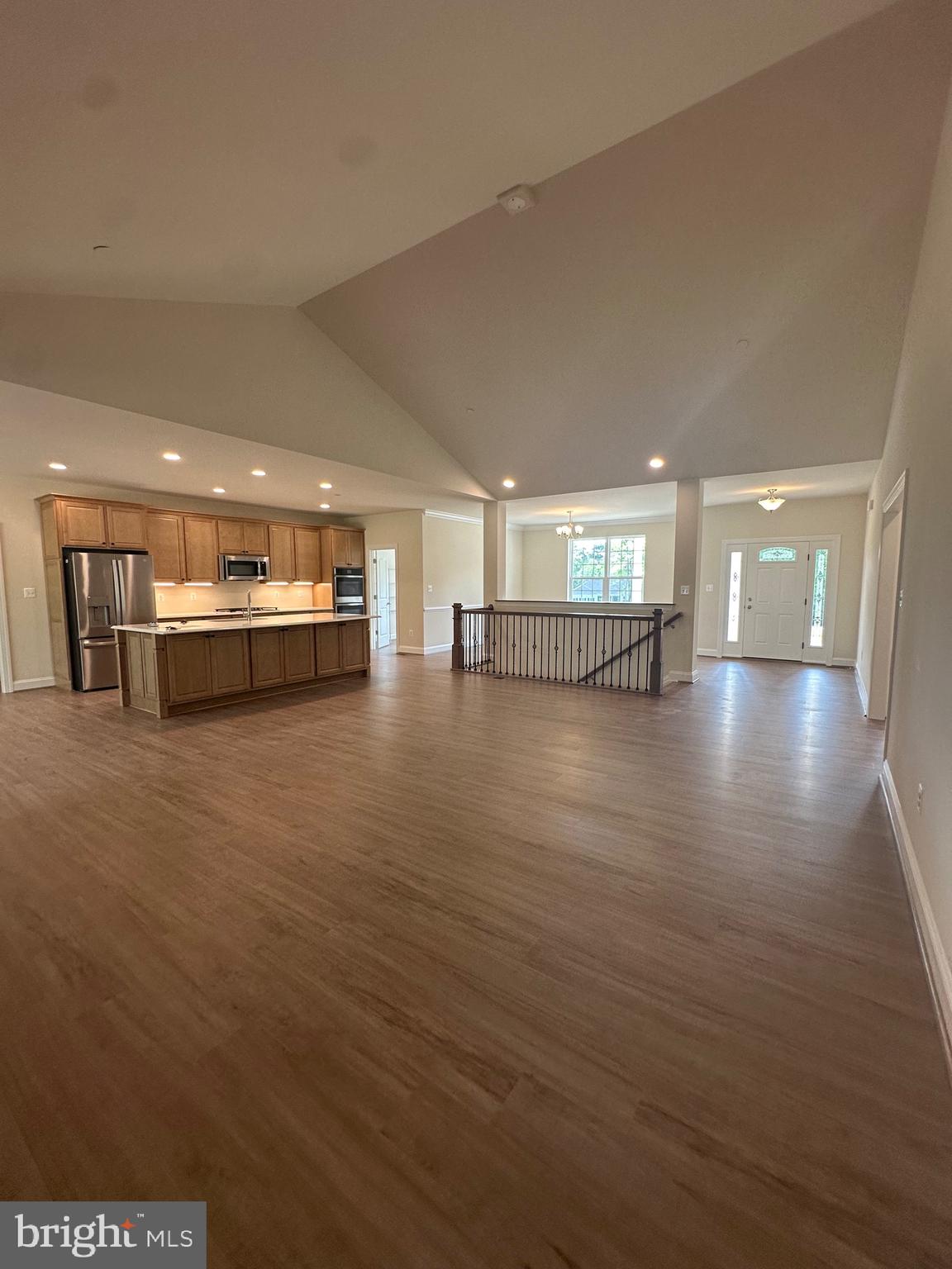 HIDDEN VIEW - Residential